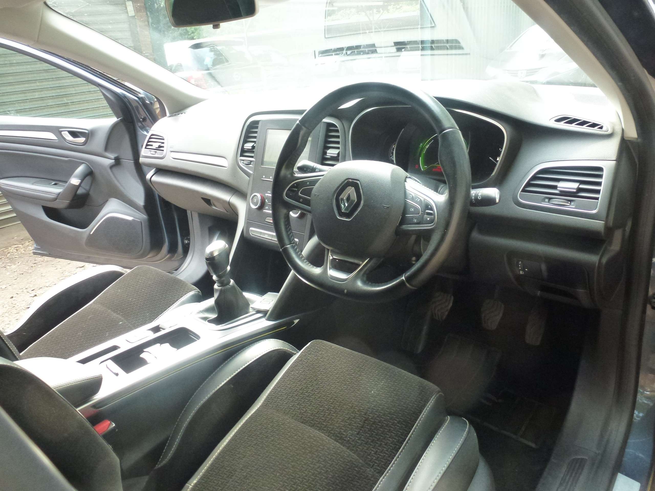 2017 RENAULT MEGANE 2017 RENAULT MEGANE