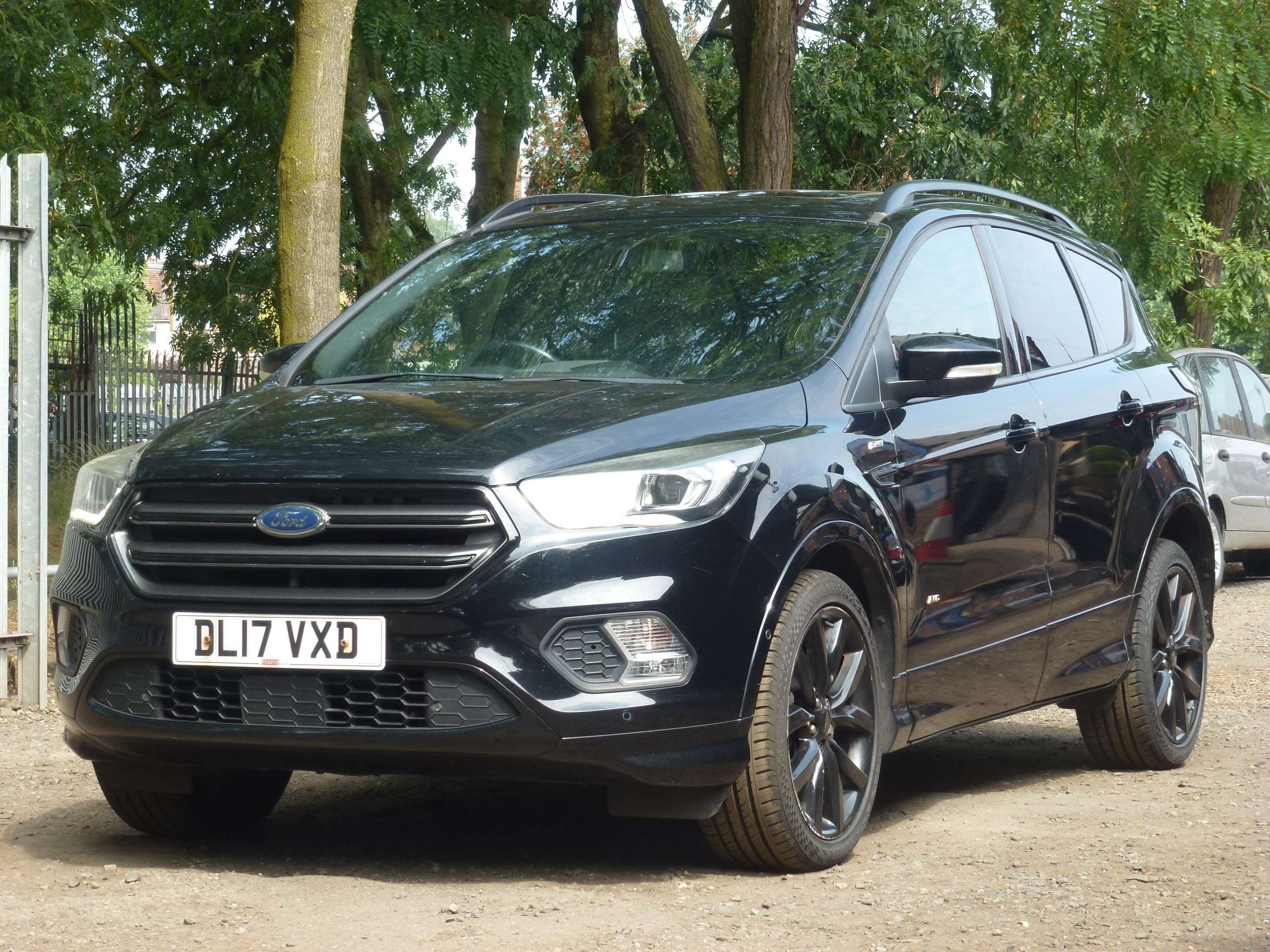 A 2017 FORD KUGA 2.0 TDCi EcoBlue ST-Line SUV 5dr Diesel Manual AWD Euro 6 (s/s) (180 ps) A 2017 FORD KUGA 2.0 TDCi EcoBlue ST-Line SUV 5dr Diesel Manual AWD Euro 6 (s/s) (180 ps)