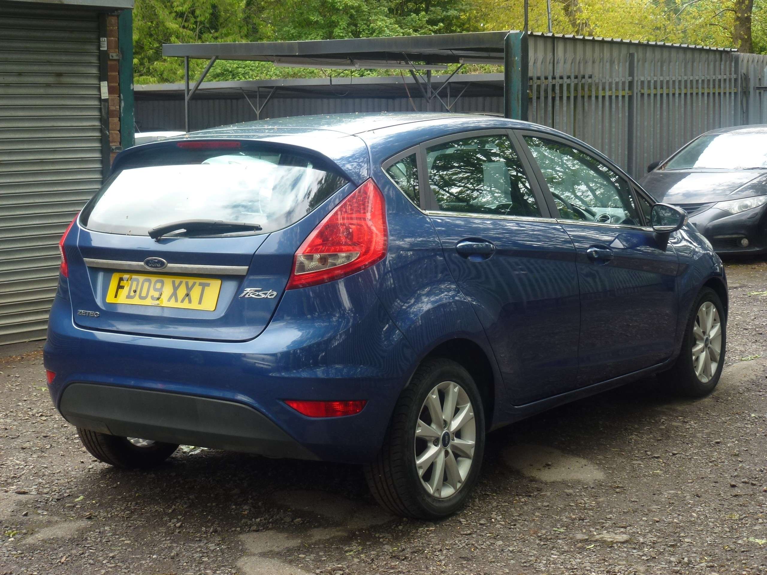 A 2009 FORD FIESTA 1.4 Zetec Hatchback 5dr Petrol Manual (133 g/km, 94 bhp) A 2009 FORD FIESTA 1.4 Zetec Hatchback 5dr Petrol Manual (133 g/km, 94 bhp)