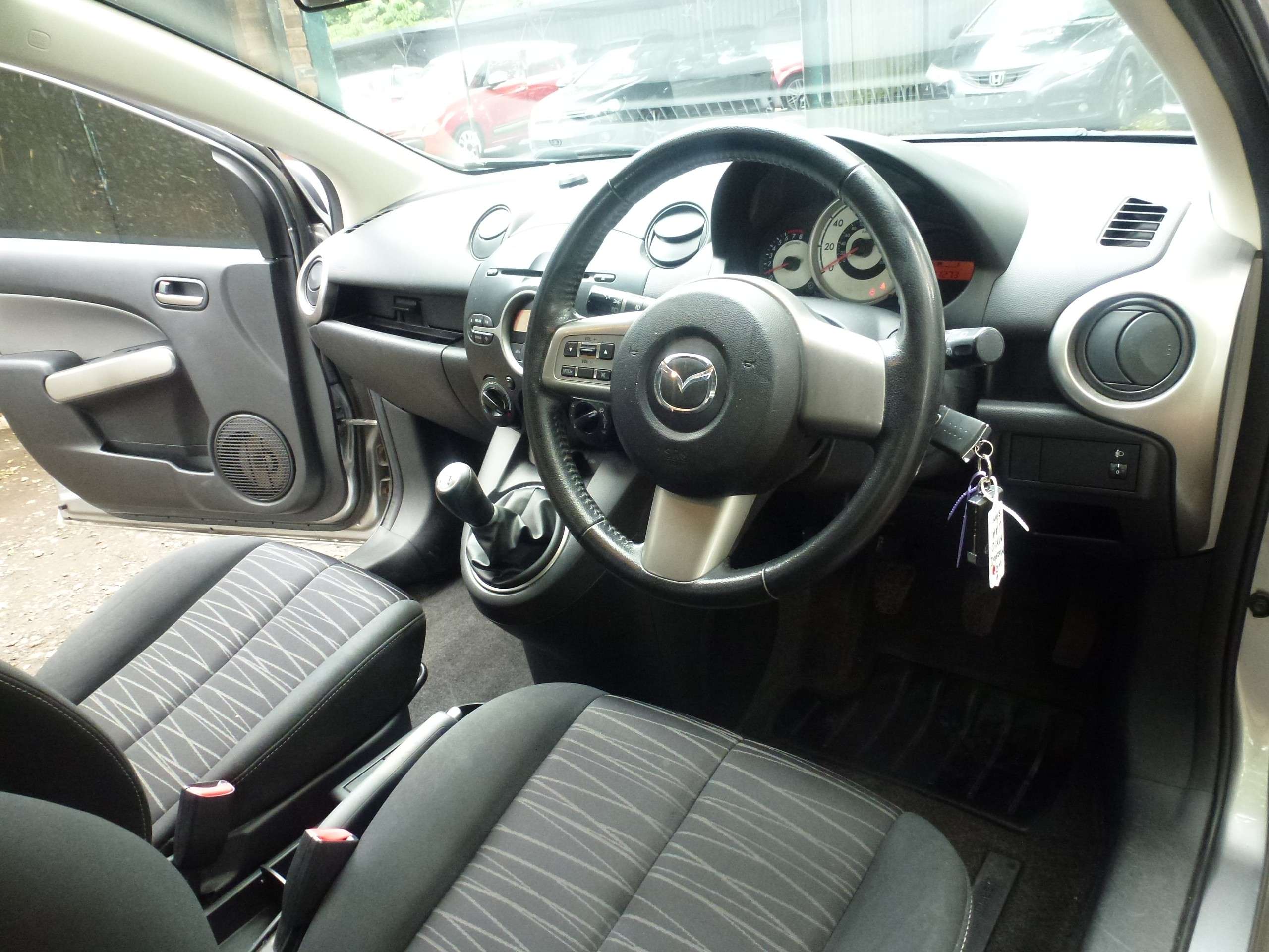 2010 MAZDA MAZDA2 2010 MAZDA MAZDA2