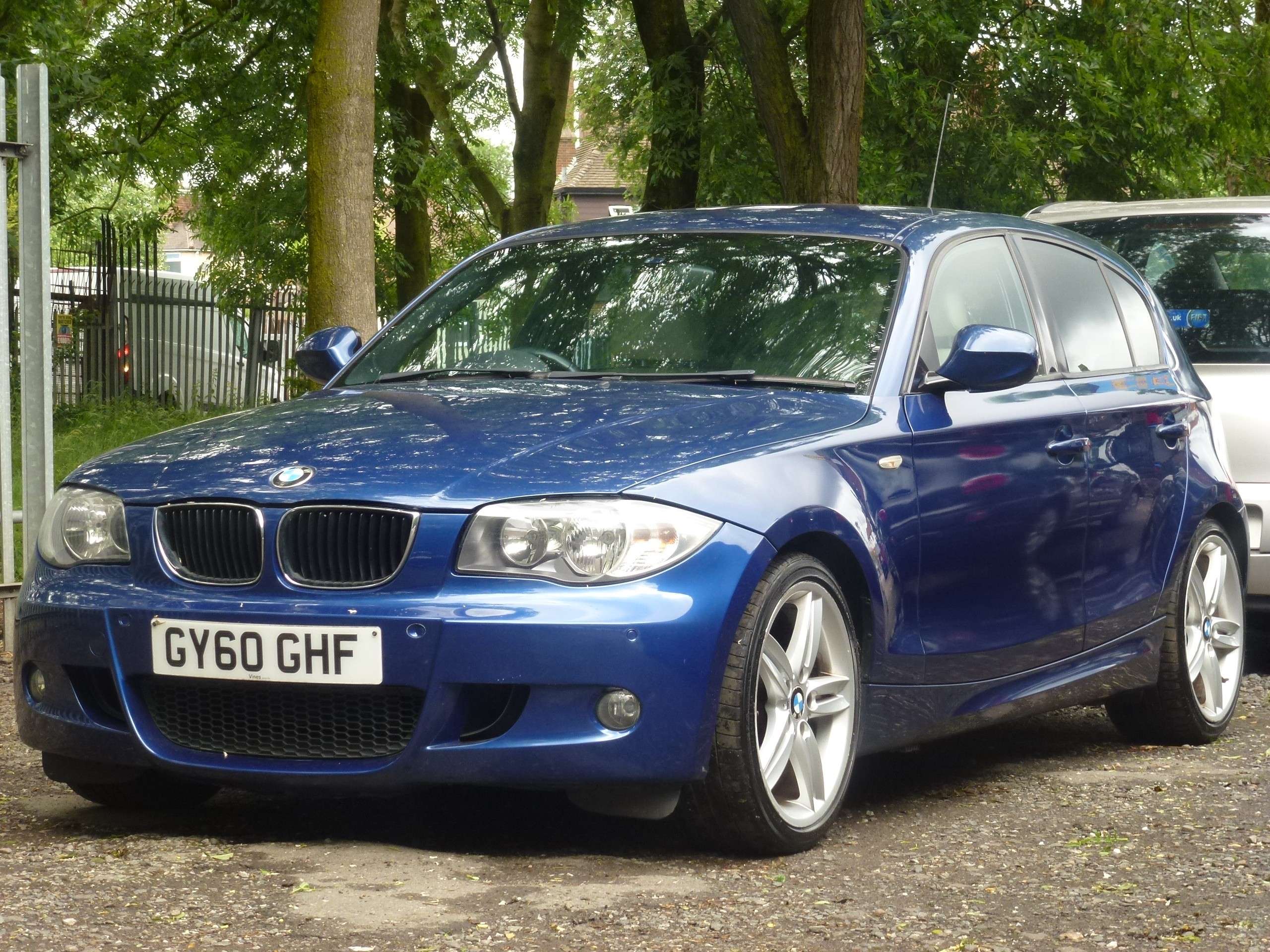 A 2010 BMW 1 SERIES 2.0 118d M Sport Hatchback 5dr Diesel Steptronic Euro 5 (143 ps) A 2010 BMW 1 SERIES 2.0 118d M Sport Hatchback 5dr Diesel Steptronic Euro 5 (143 ps)