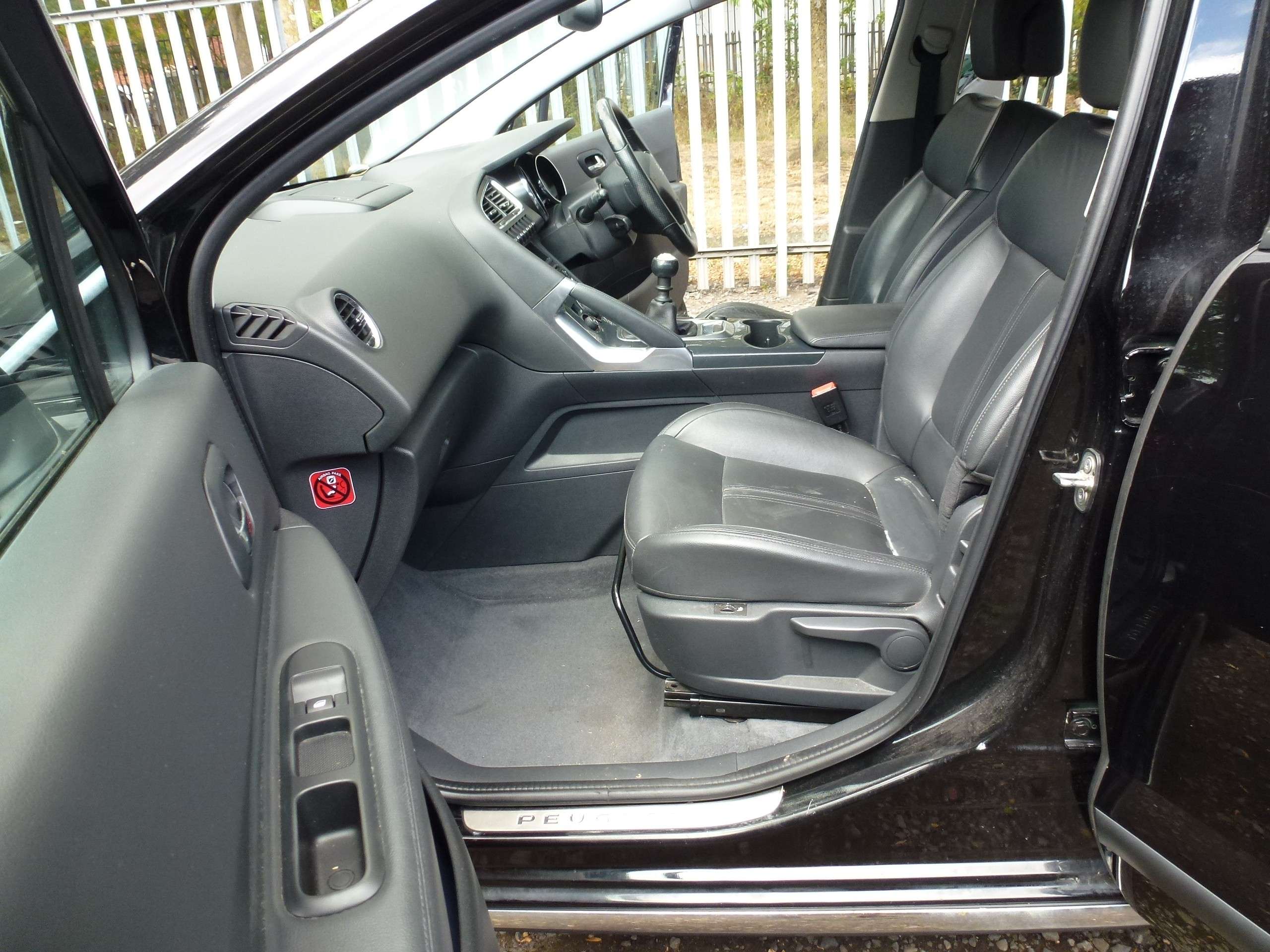 2015 PEUGEOT 3008 2015 PEUGEOT 3008