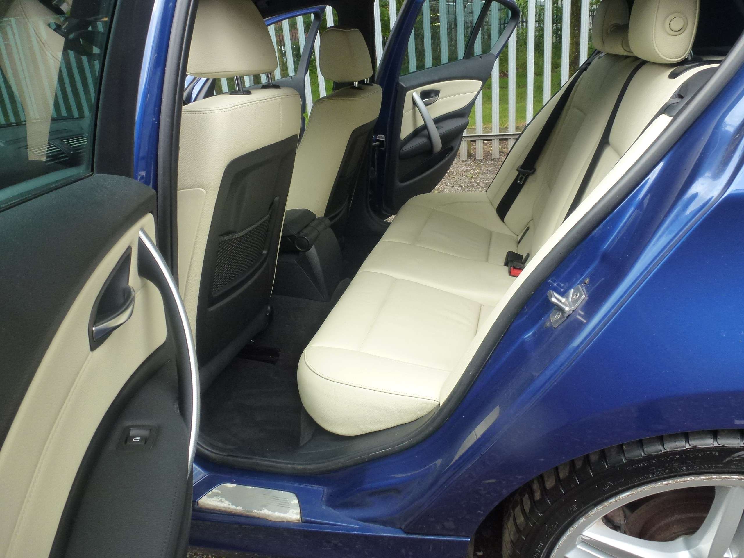 2010 BMW 1 SERIES 2010 BMW 1 SERIES