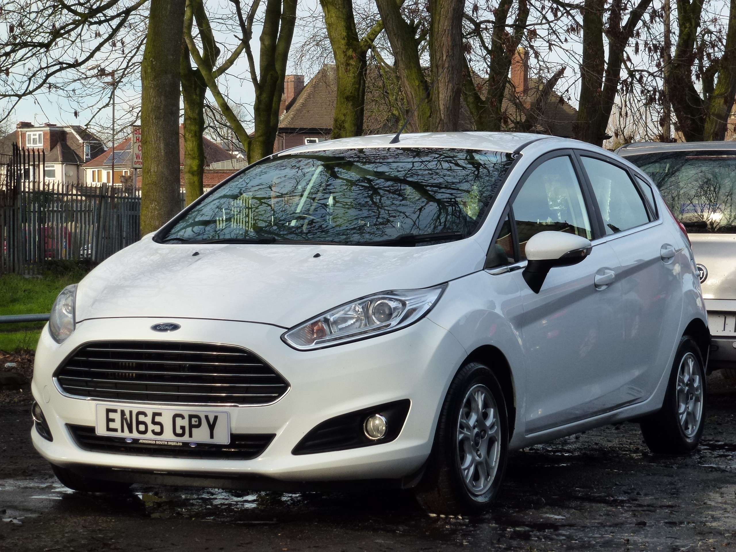 A 2015 FORD FIESTA 1.5 TDCi ECOnetic Zetec Hatchback 5dr Diesel Manual Euro 6 (s/s) (95 ps) A 2015 FORD FIESTA 1.5 TDCi ECOnetic Zetec Hatchback 5dr Diesel Manual Euro 6 (s/s) (95 ps)