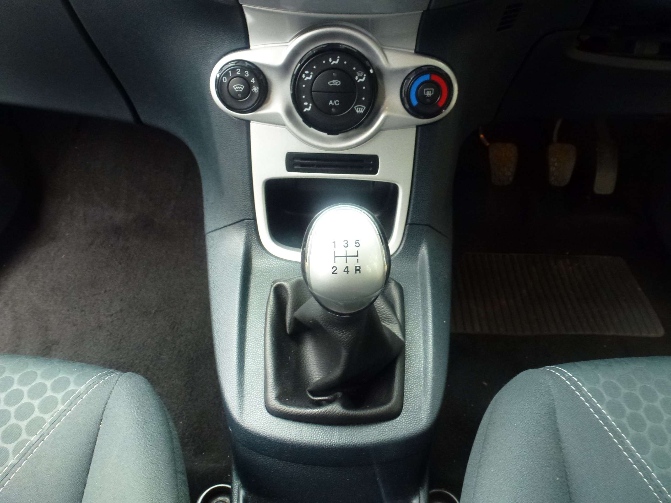 2009 FORD FIESTA 2009 FORD FIESTA