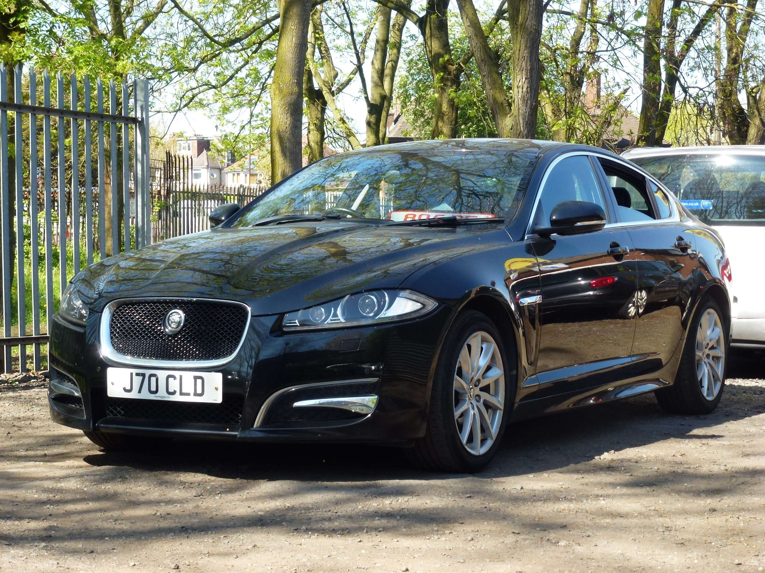 A 2013 JAGUAR XF 2.2d Sport Saloon 4dr Diesel Auto Euro 5 (s/s) (200 ps) A 2013 JAGUAR XF 2.2d Sport Saloon 4dr Diesel Auto Euro 5 (s/s) (200 ps)