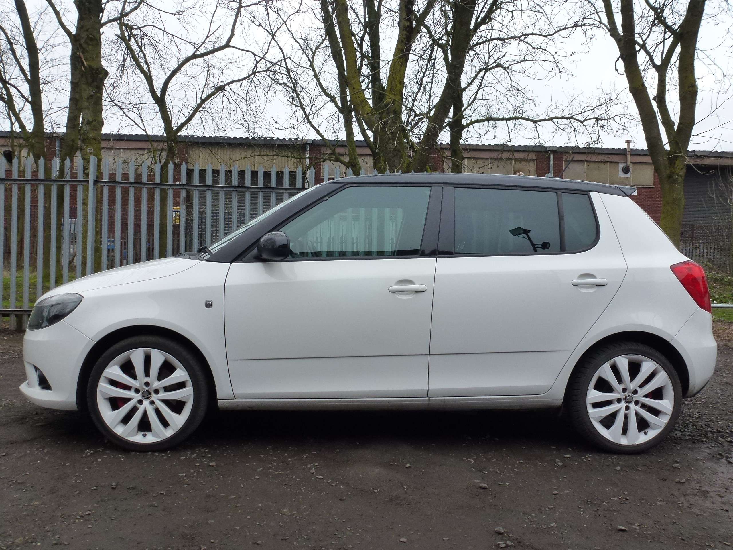 2014 SKODA FABIA 2014 SKODA FABIA