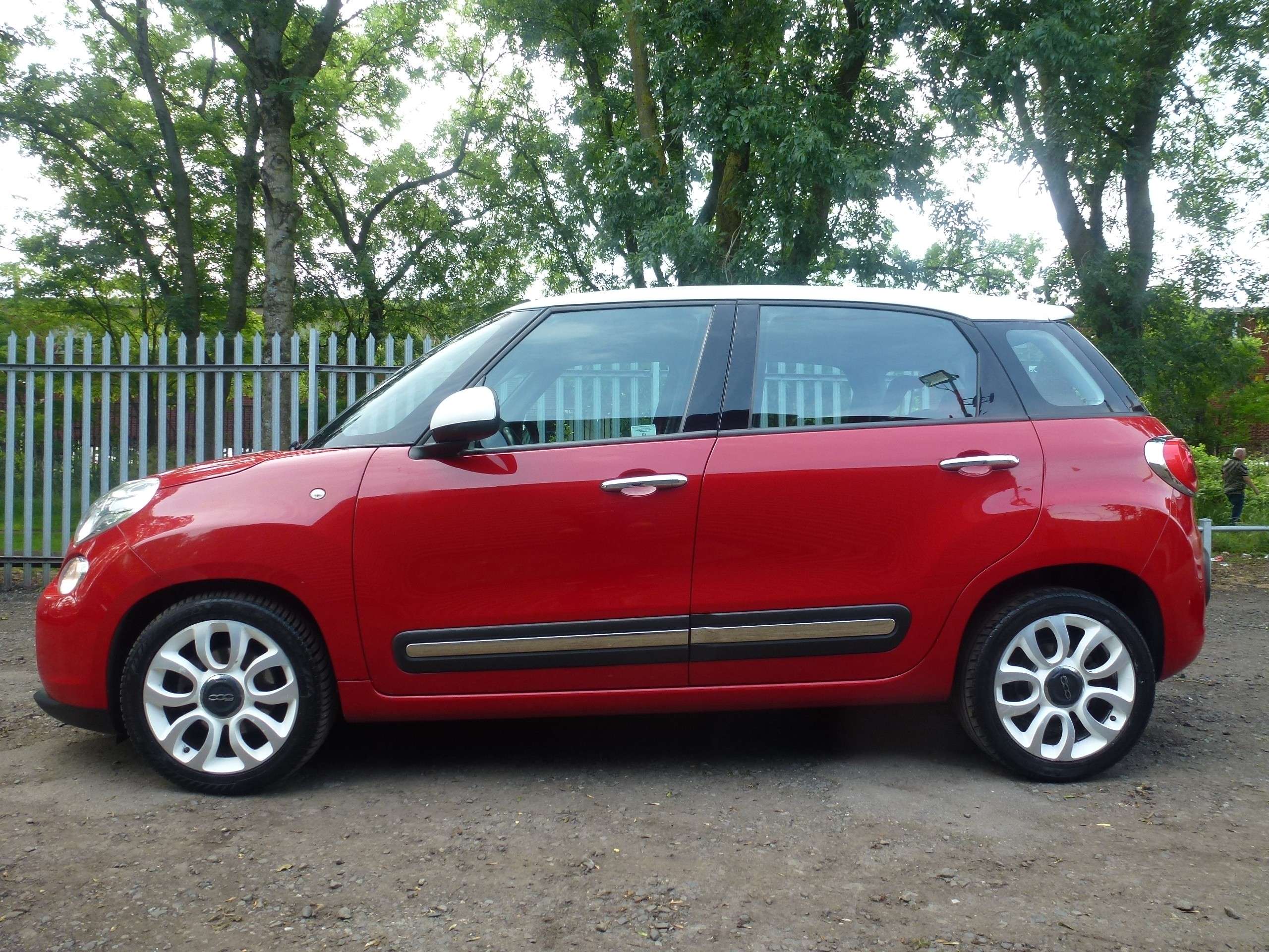 2014 FIAT 500L 2014 FIAT 500L