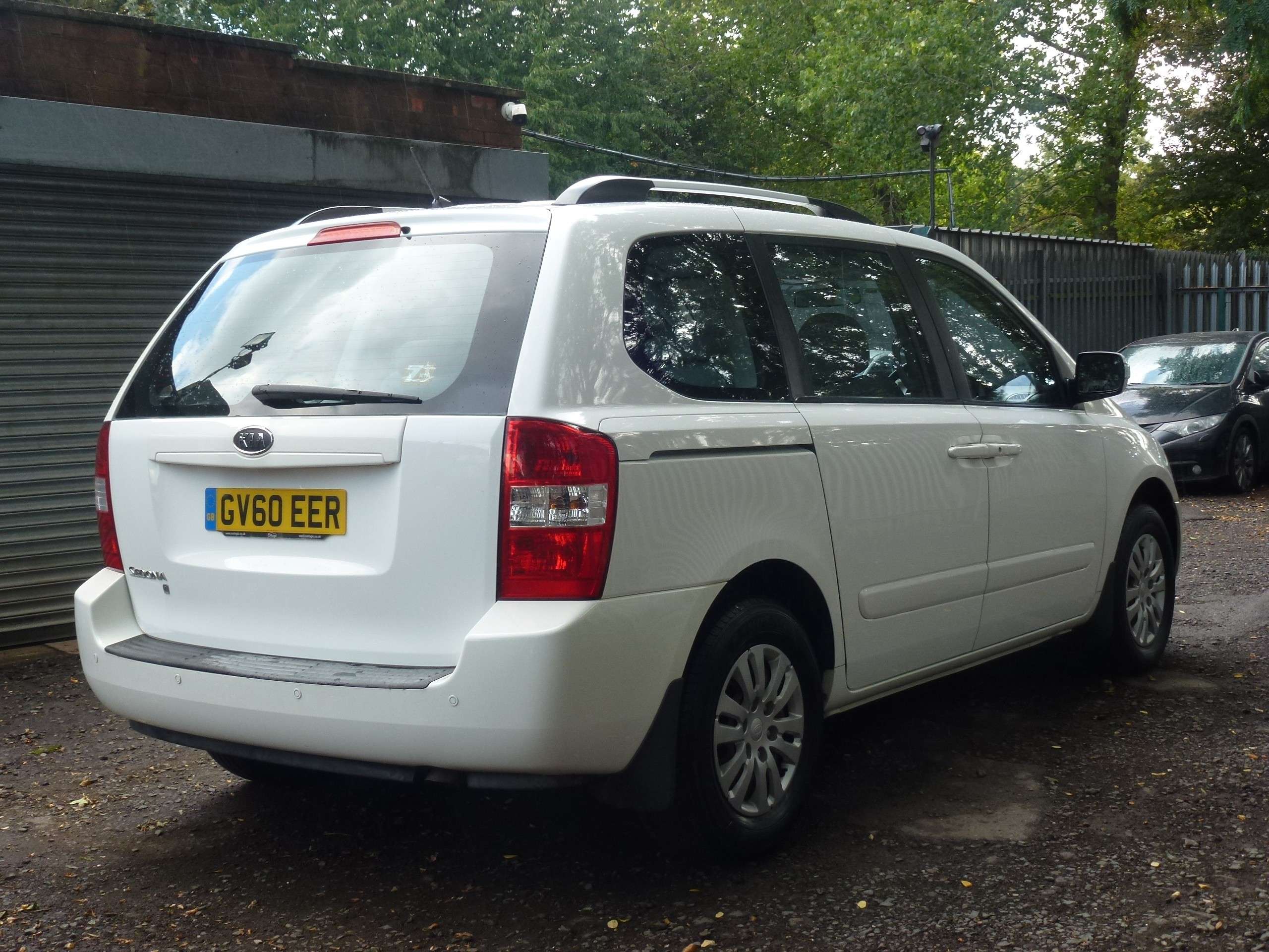A 2011 KIA SEDONA 2.2 CRDi 1 MPV 5dr Diesel Manual (179 g/km, 192 bhp) A 2011 KIA SEDONA 2.2 CRDi 1 MPV 5dr Diesel Manual (179 g/km, 192 bhp)