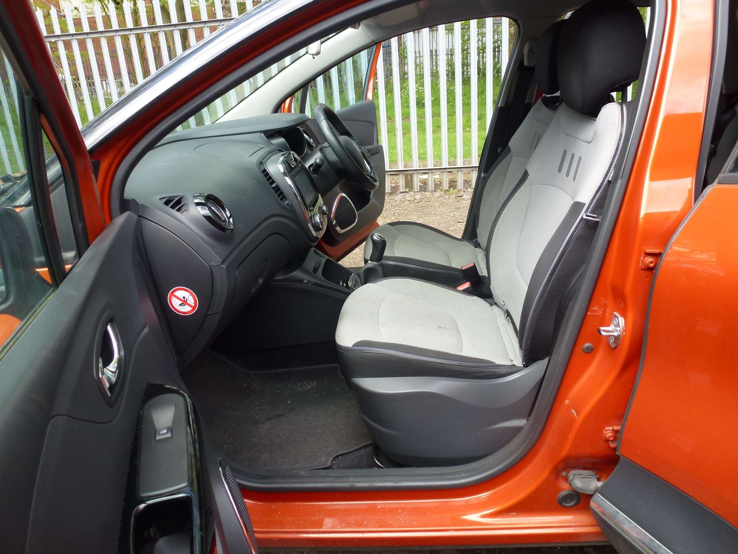 2014 RENAULT CAPTUR 2014 RENAULT CAPTUR