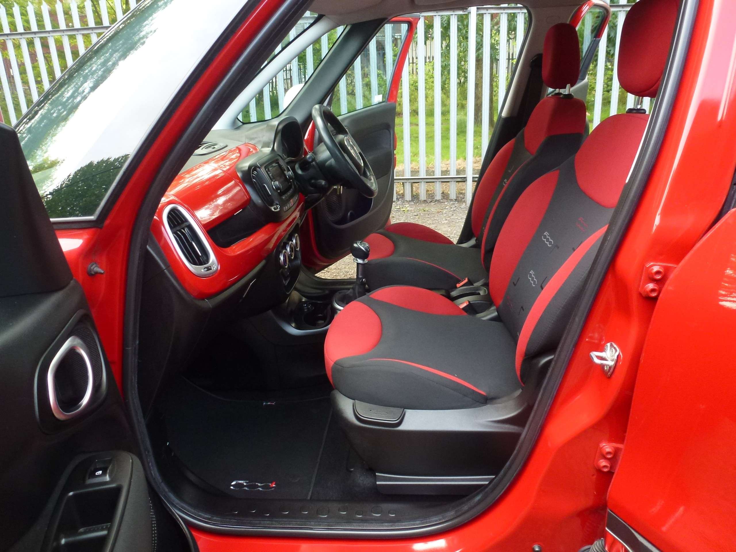 2014 FIAT 500L 2014 FIAT 500L
