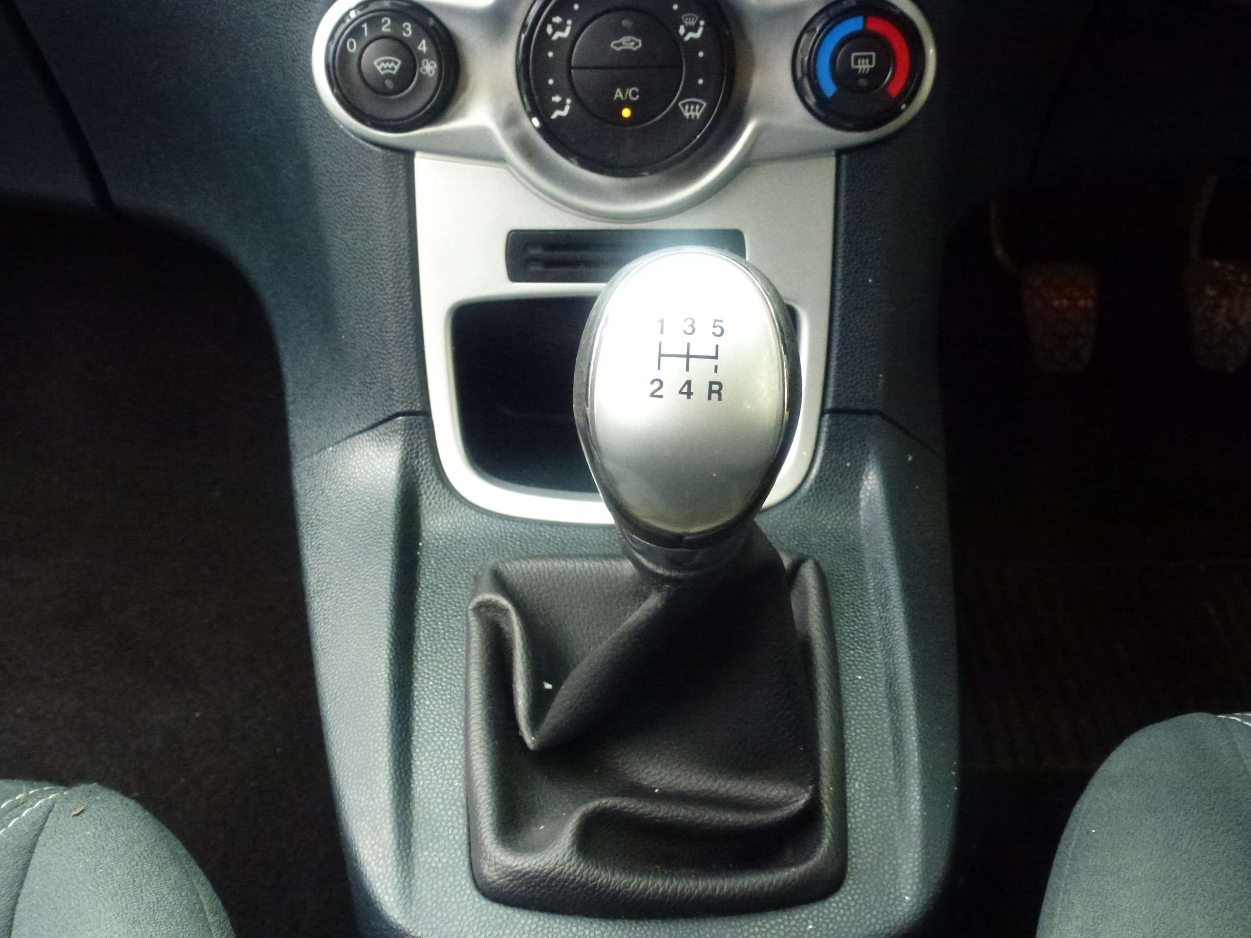 2009 FORD FIESTA 2009 FORD FIESTA