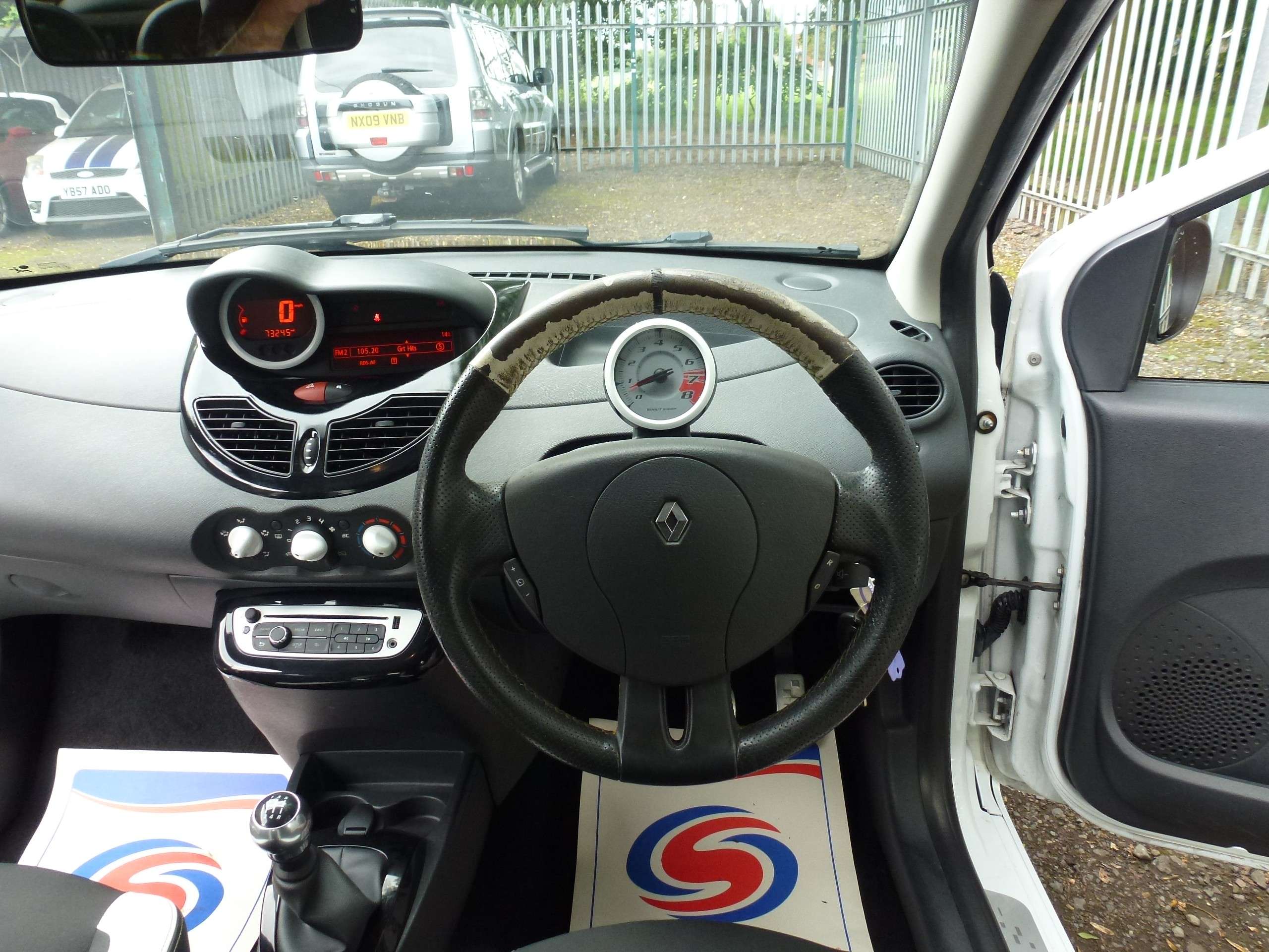 2013 RENAULT TWINGO 2013 RENAULT TWINGO