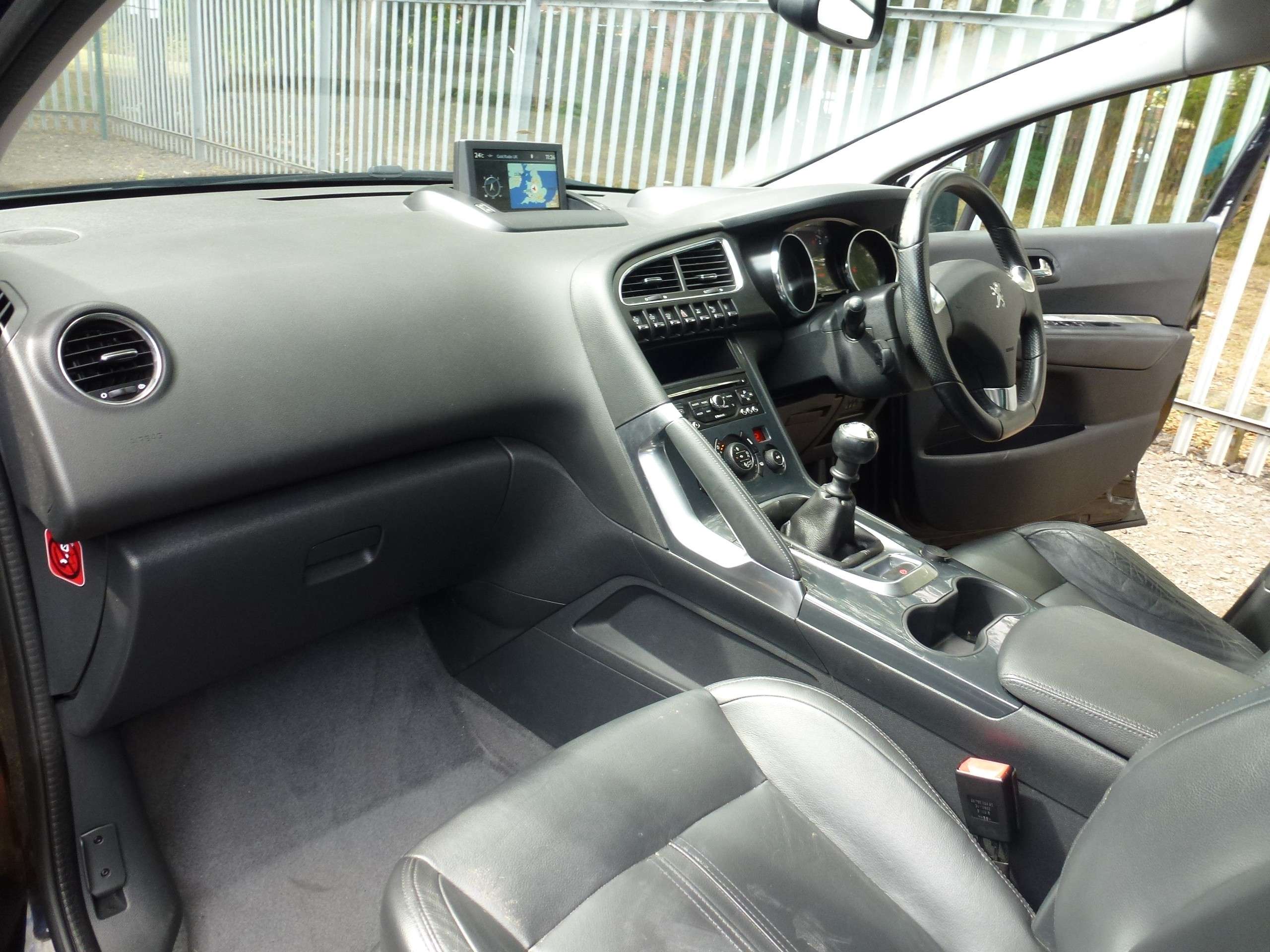 2015 PEUGEOT 3008 2015 PEUGEOT 3008