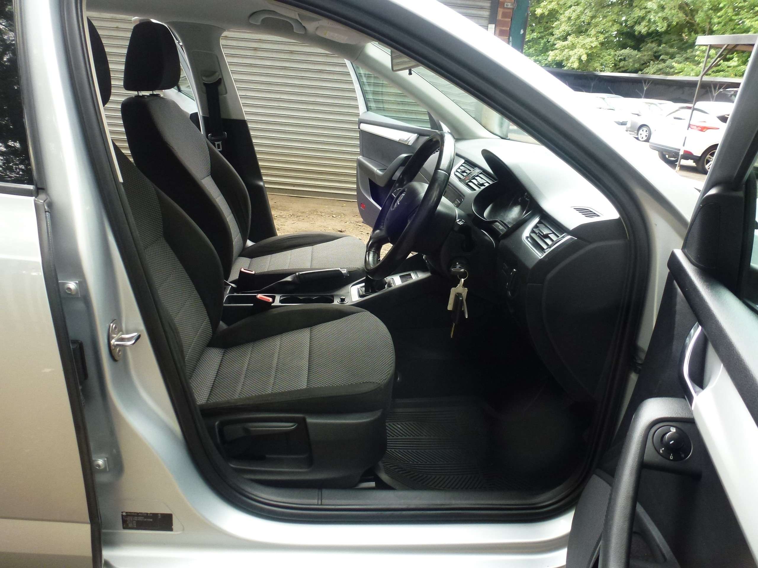 2014 SKODA OCTAVIA 2014 SKODA OCTAVIA