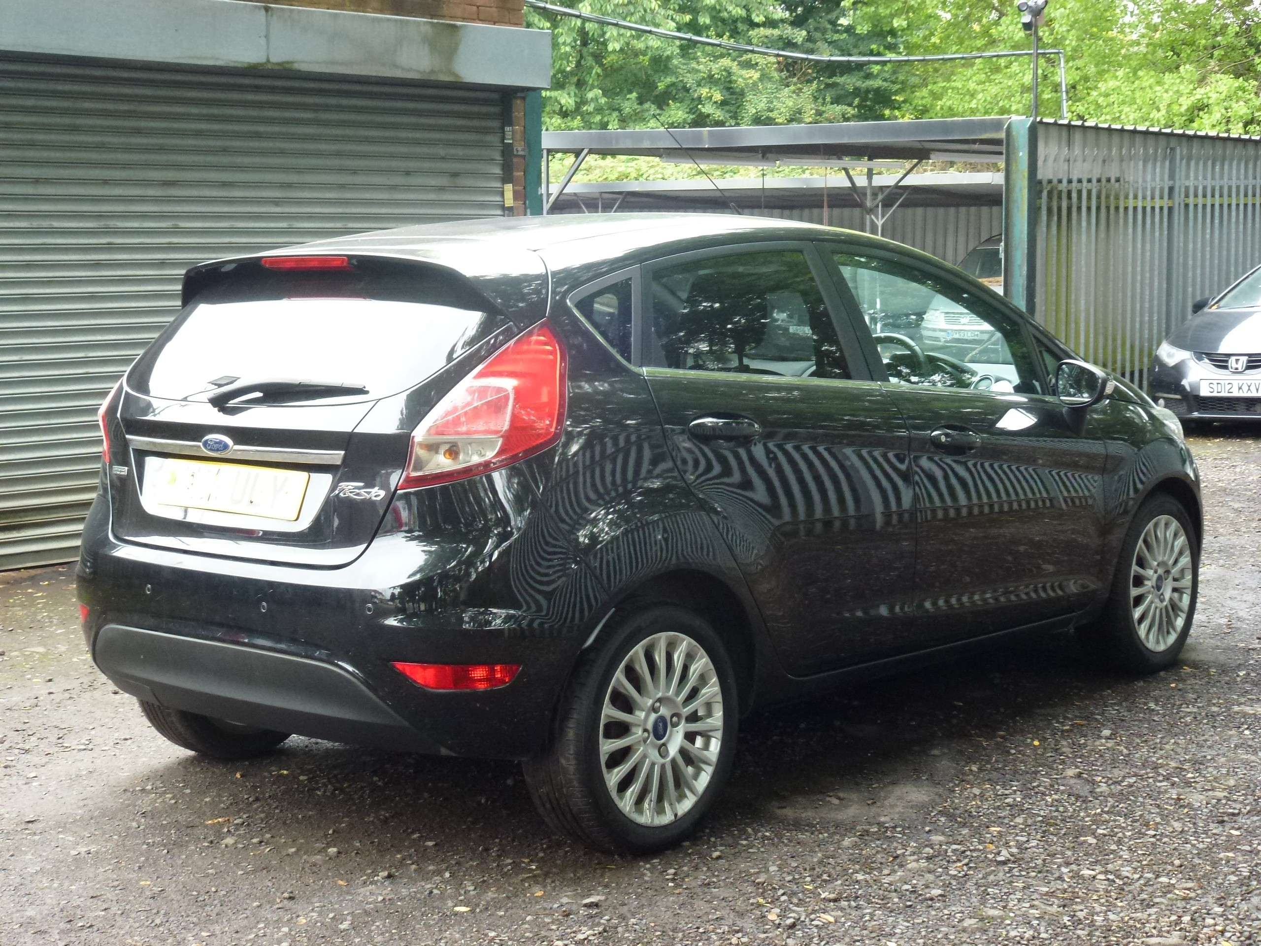 A 2013 FORD FIESTA 1.0 EcoBoost Titanium 5dr A 2013 FORD FIESTA 1.0 EcoBoost Titanium 5dr