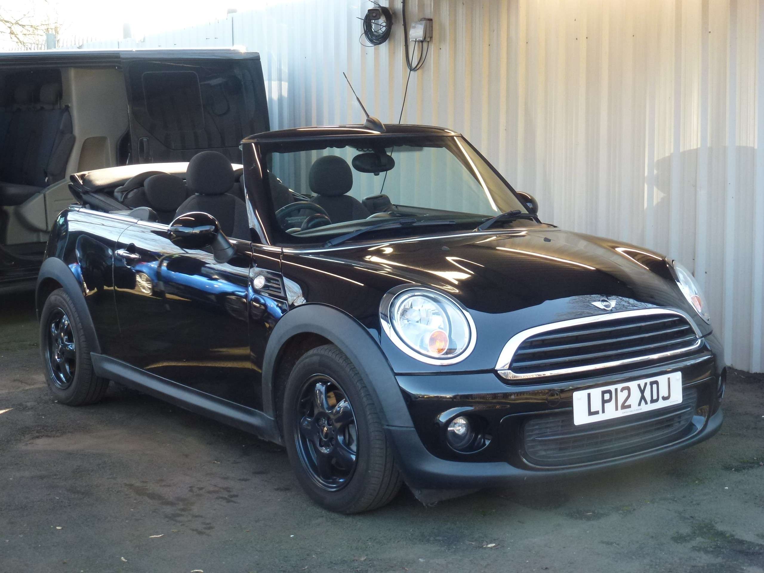 2012 MINI CONVERTIBLE 2012 MINI CONVERTIBLE