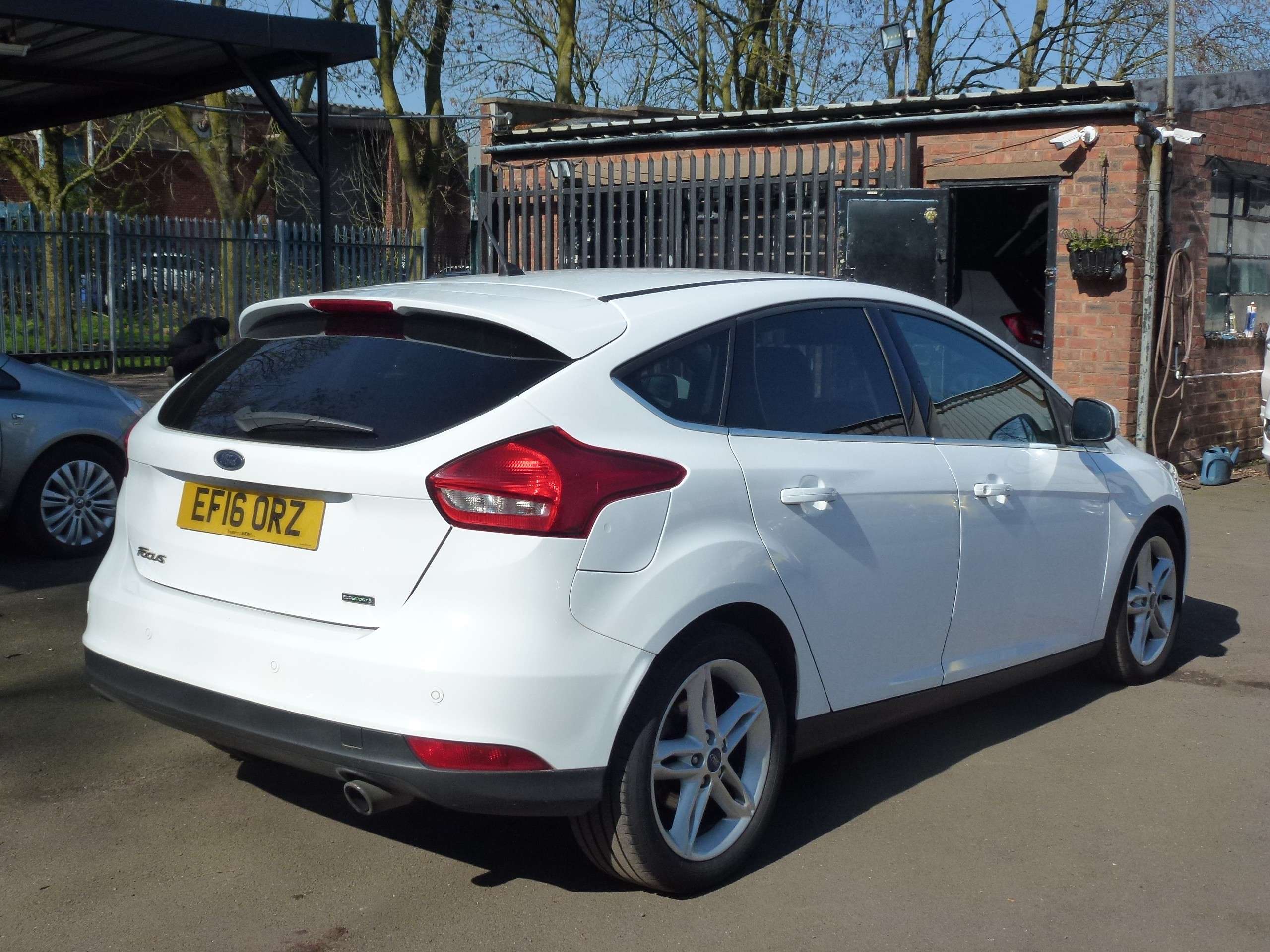 A 2016 FORD FOCUS 1.5T EcoBoost Titanium Hatchback 5dr Petrol Auto Euro 6 (s/s) (150 ps) A 2016 FORD FOCUS 1.5T EcoBoost Titanium Hatchback 5dr Petrol Auto Euro 6 (s/s) (150 ps)