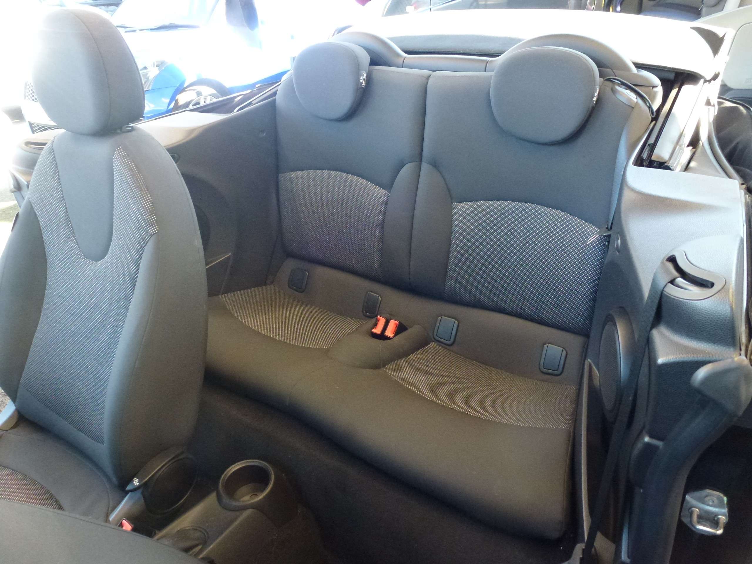 2012 MINI CONVERTIBLE 2012 MINI CONVERTIBLE