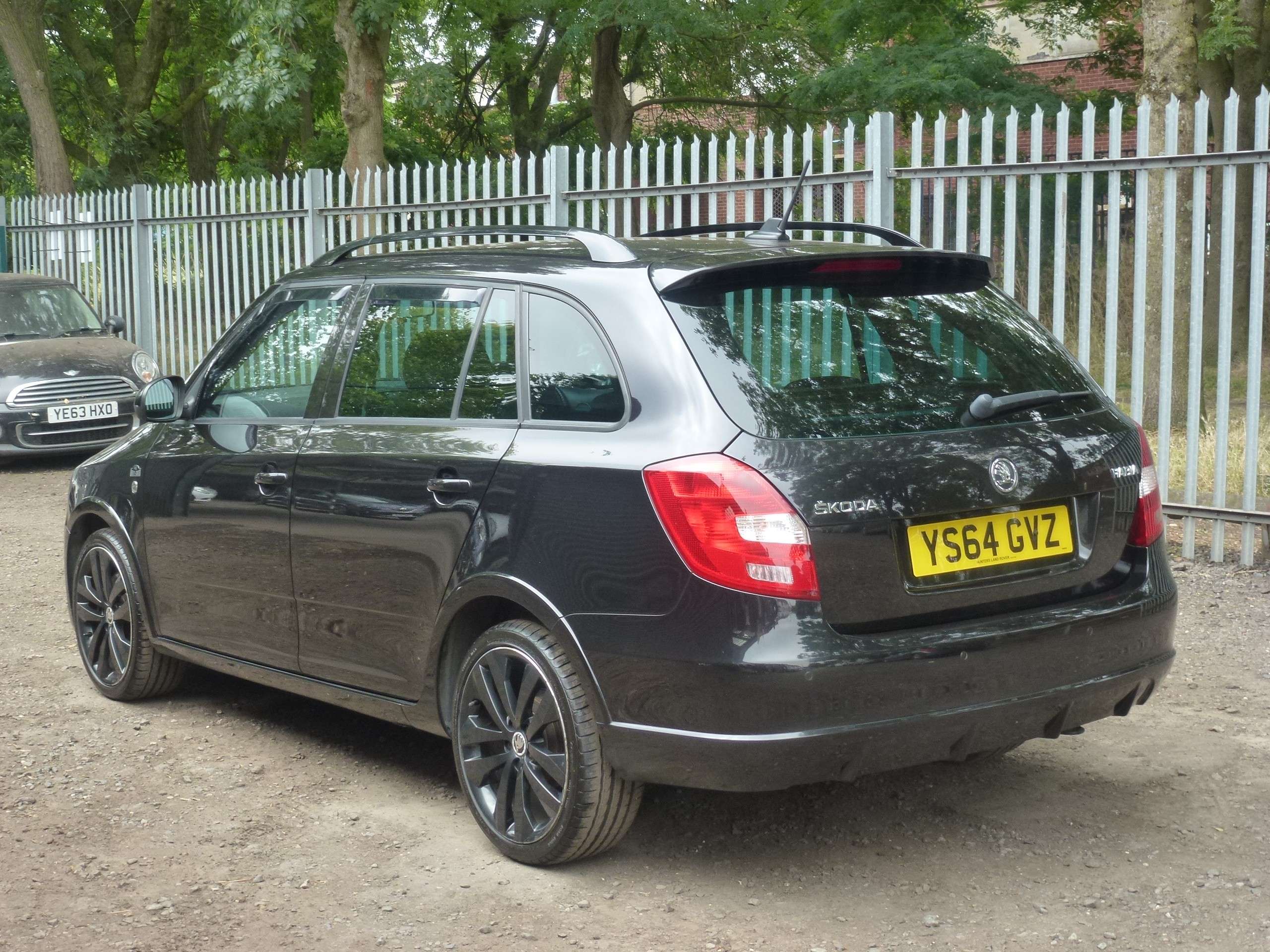 A 2014 SKODA FABIA 1.2 TSI Black Edition Estate 5dr Petrol Manual Euro 5 (105 ps) A 2014 SKODA FABIA 1.2 TSI Black Edition Estate 5dr Petrol Manual Euro 5 (105 ps)
