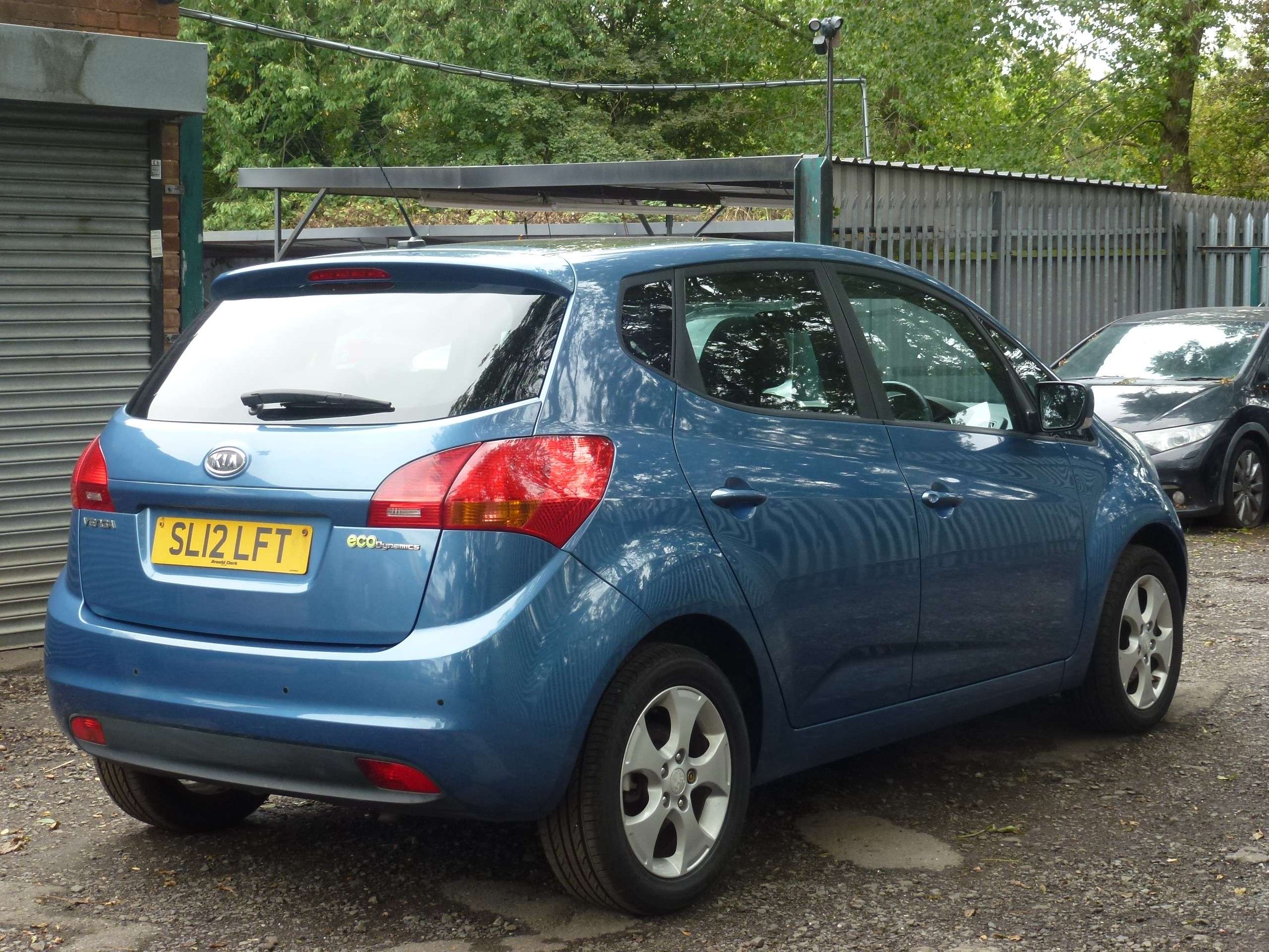 A 2012 KIA VENGA 1.6 EcoDynamics 3 MPV 5dr Petrol Manual Euro 5 (s/s) (123 bhp) A 2012 KIA VENGA 1.6 EcoDynamics 3 MPV 5dr Petrol Manual Euro 5 (s/s) (123 bhp)