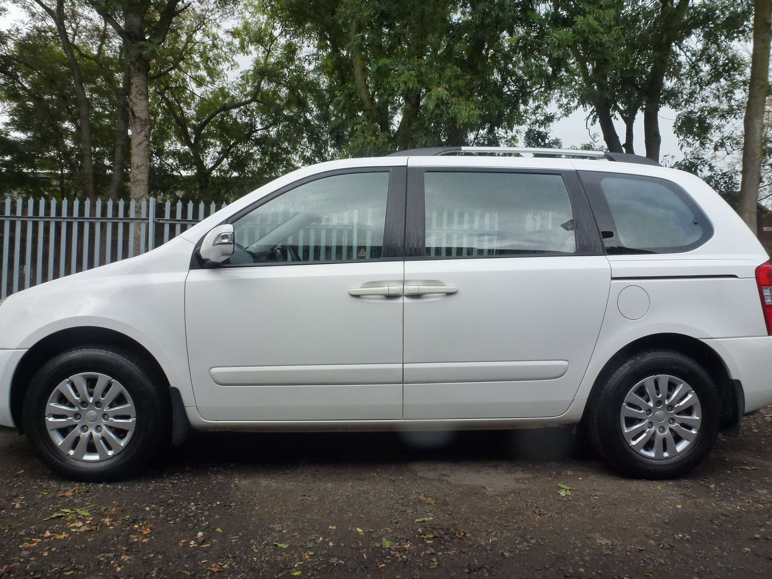 2011 KIA SEDONA 2011 KIA SEDONA