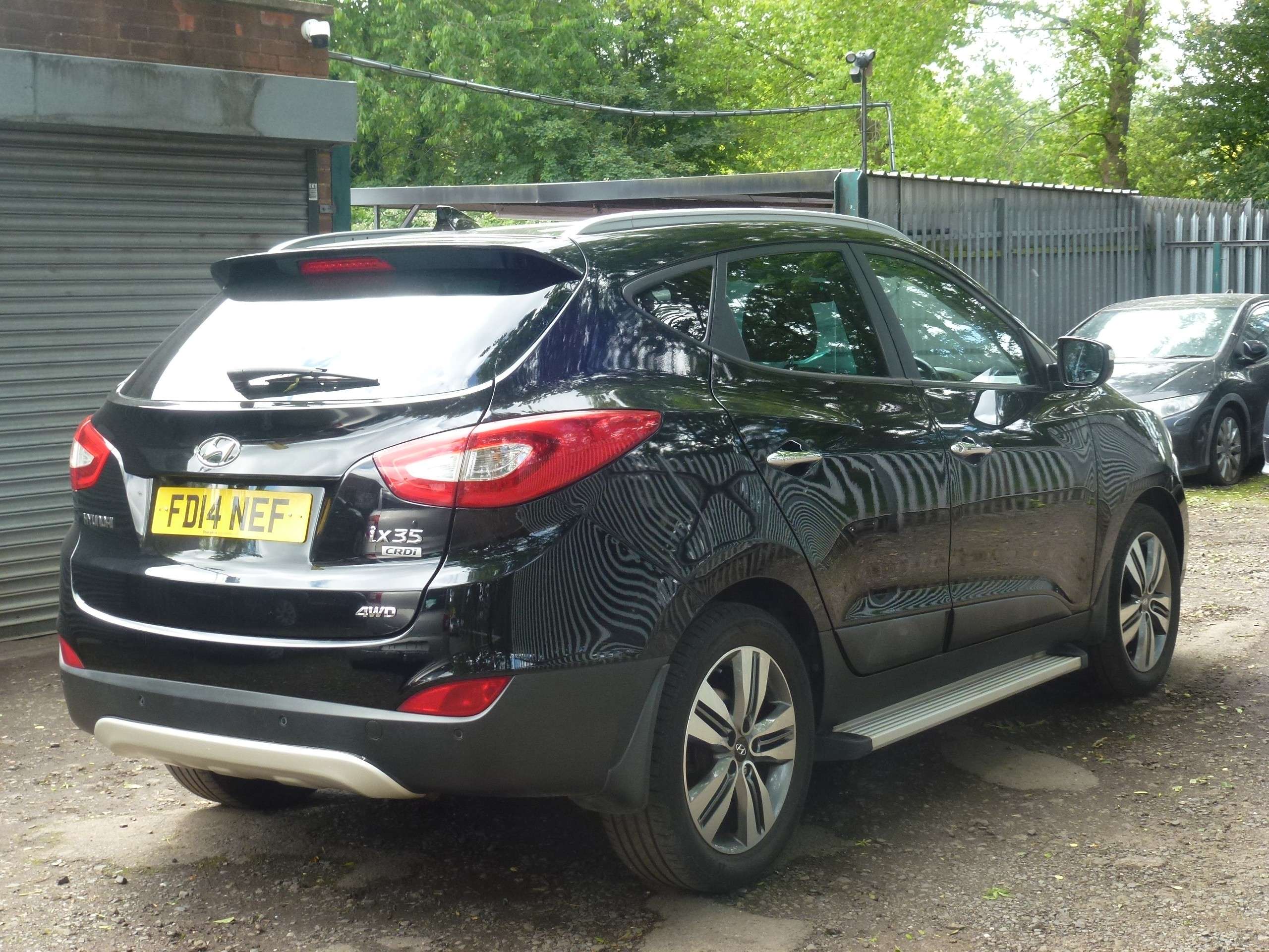 A 2014 HYUNDAI IX35 2.0 CRDi Premium SUV 5dr Diesel Auto 4WD Euro 5 (134 bhp) A 2014 HYUNDAI IX35 2.0 CRDi Premium SUV 5dr Diesel Auto 4WD Euro 5 (134 bhp)