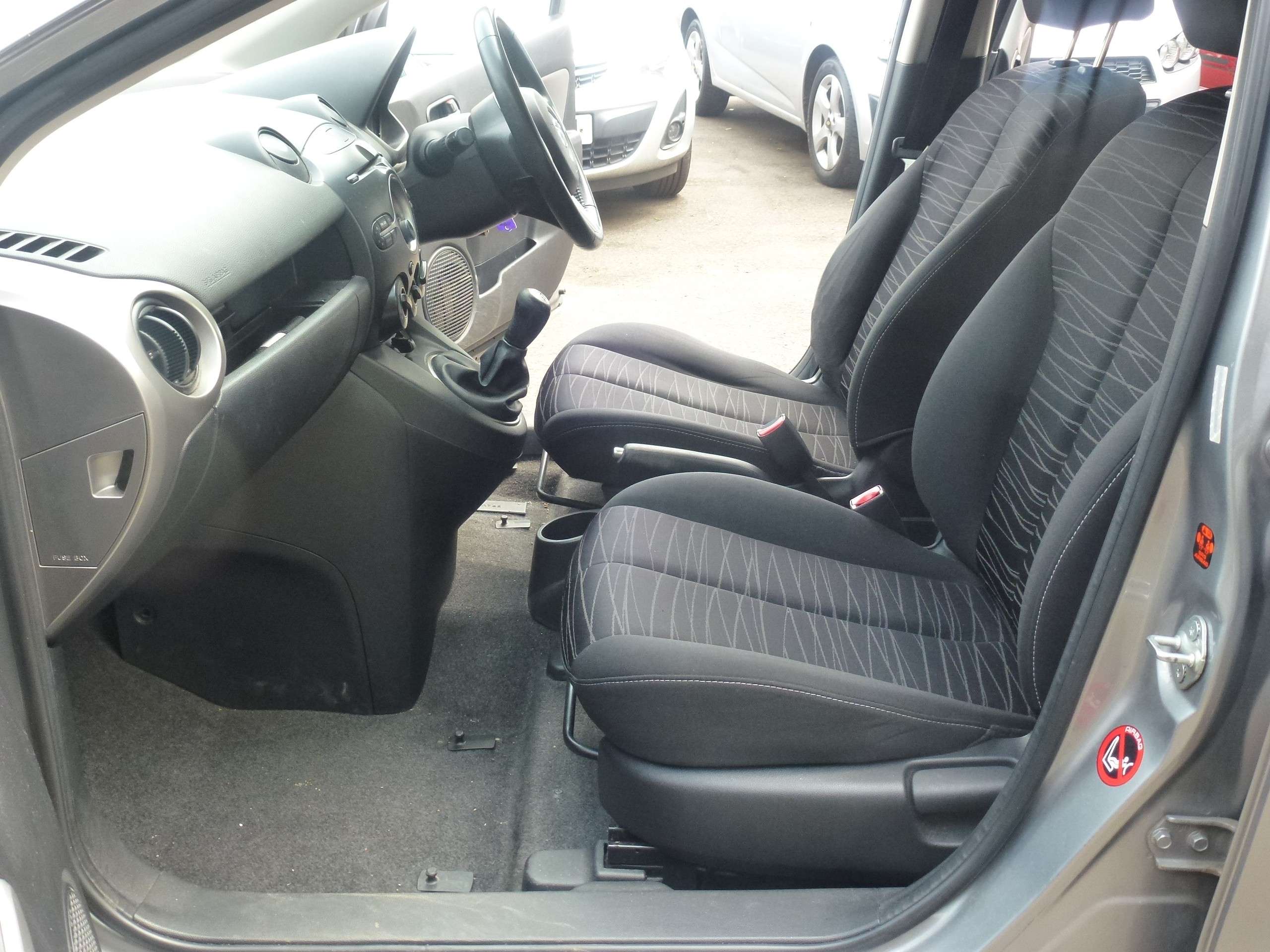 2010 MAZDA MAZDA2 2010 MAZDA MAZDA2