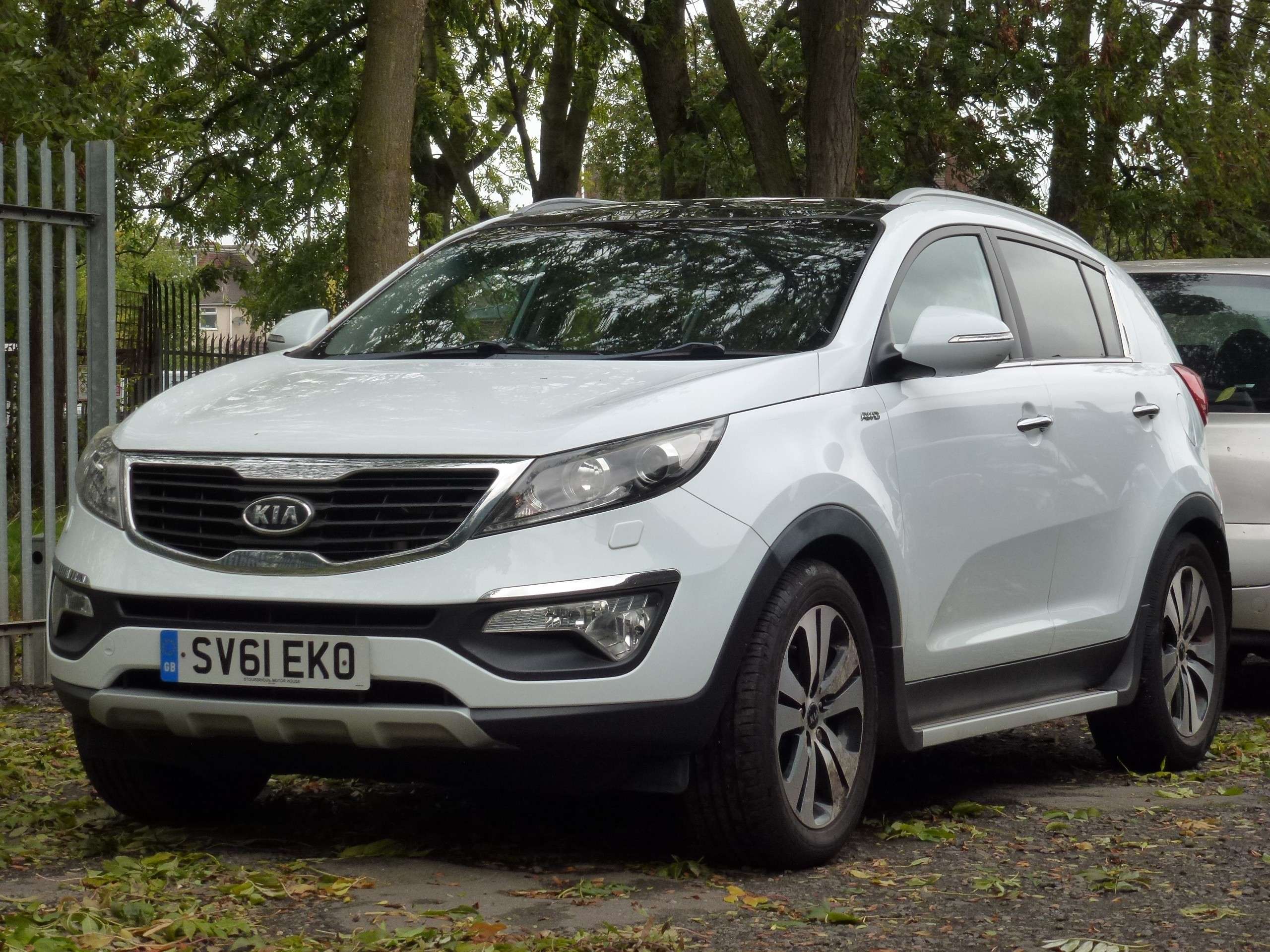 A 2011 KIA SPORTAGE 2.0 CRDi KX-3 SUV 5dr Diesel Manual AWD Euro 5 (134 bhp) A 2011 KIA SPORTAGE 2.0 CRDi KX-3 SUV 5dr Diesel Manual AWD Euro 5 (134 bhp)
