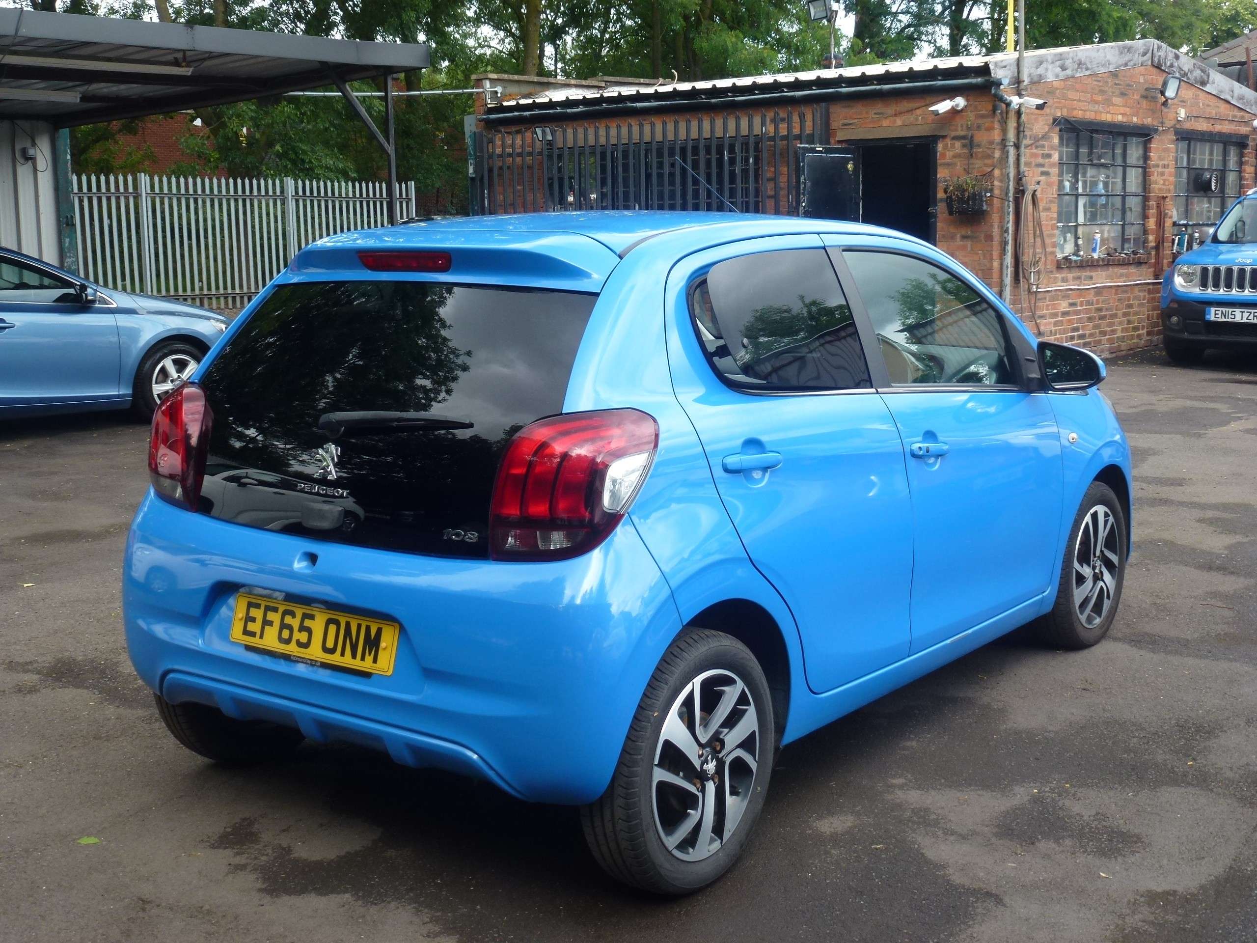 A 2015 PEUGEOT 108 1.2 PureTech Allure Hatchback 5dr Petrol Manual Euro 6 (82 ps) A 2015 PEUGEOT 108 1.2 PureTech Allure Hatchback 5dr Petrol Manual Euro 6 (82 ps)