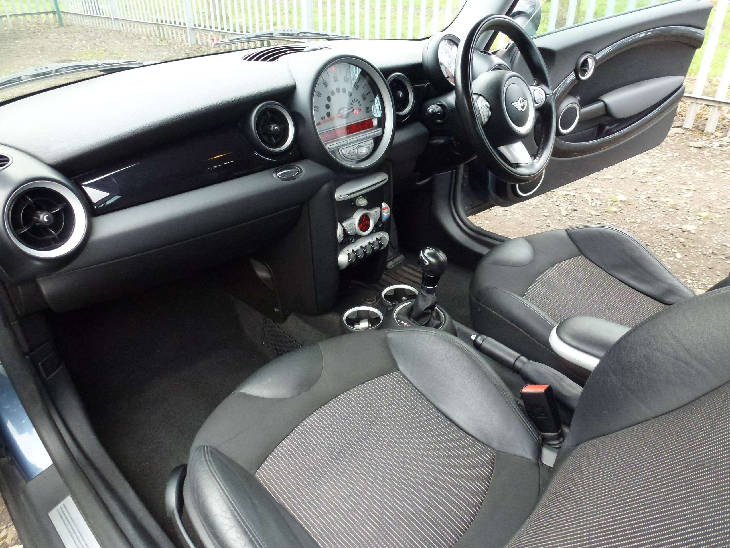 2009 MINI CLUBMAN 2009 MINI CLUBMAN