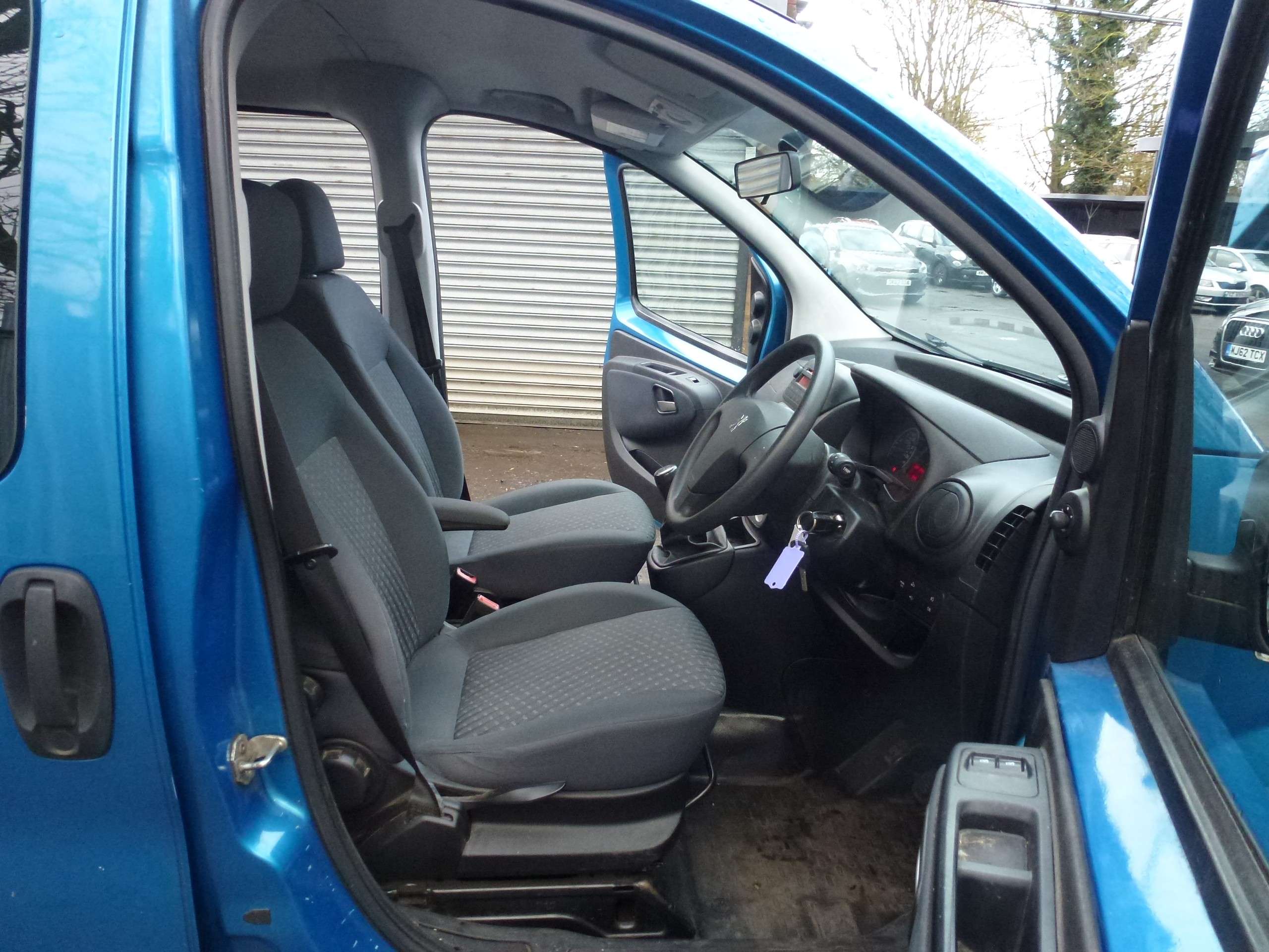 2011 PEUGEOT BIPPER TEPEE 2011 PEUGEOT BIPPER TEPEE