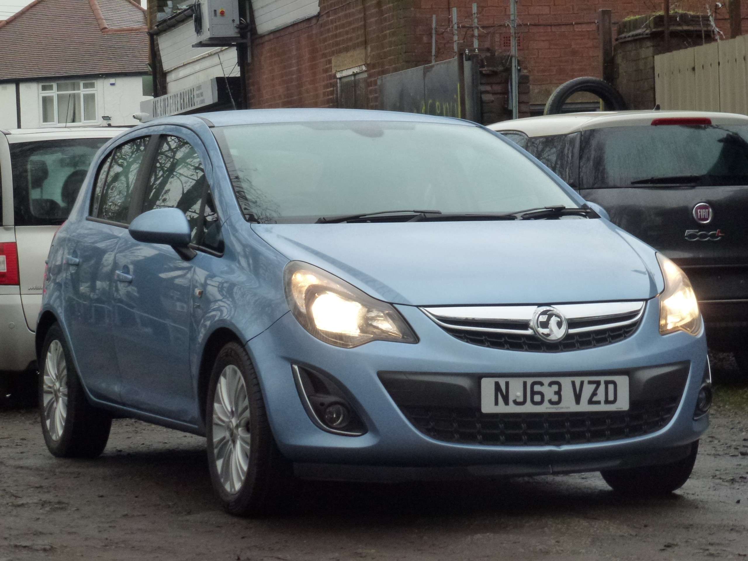 A 2013 VAUXHALL CORSA 1.4 16V SE Hatchback 5dr Petrol Manual Wide Ratio Euro 5 (100 ps) A 2013 VAUXHALL CORSA 1.4 16V SE Hatchback 5dr Petrol Manual Wide Ratio Euro 5 (100 ps)