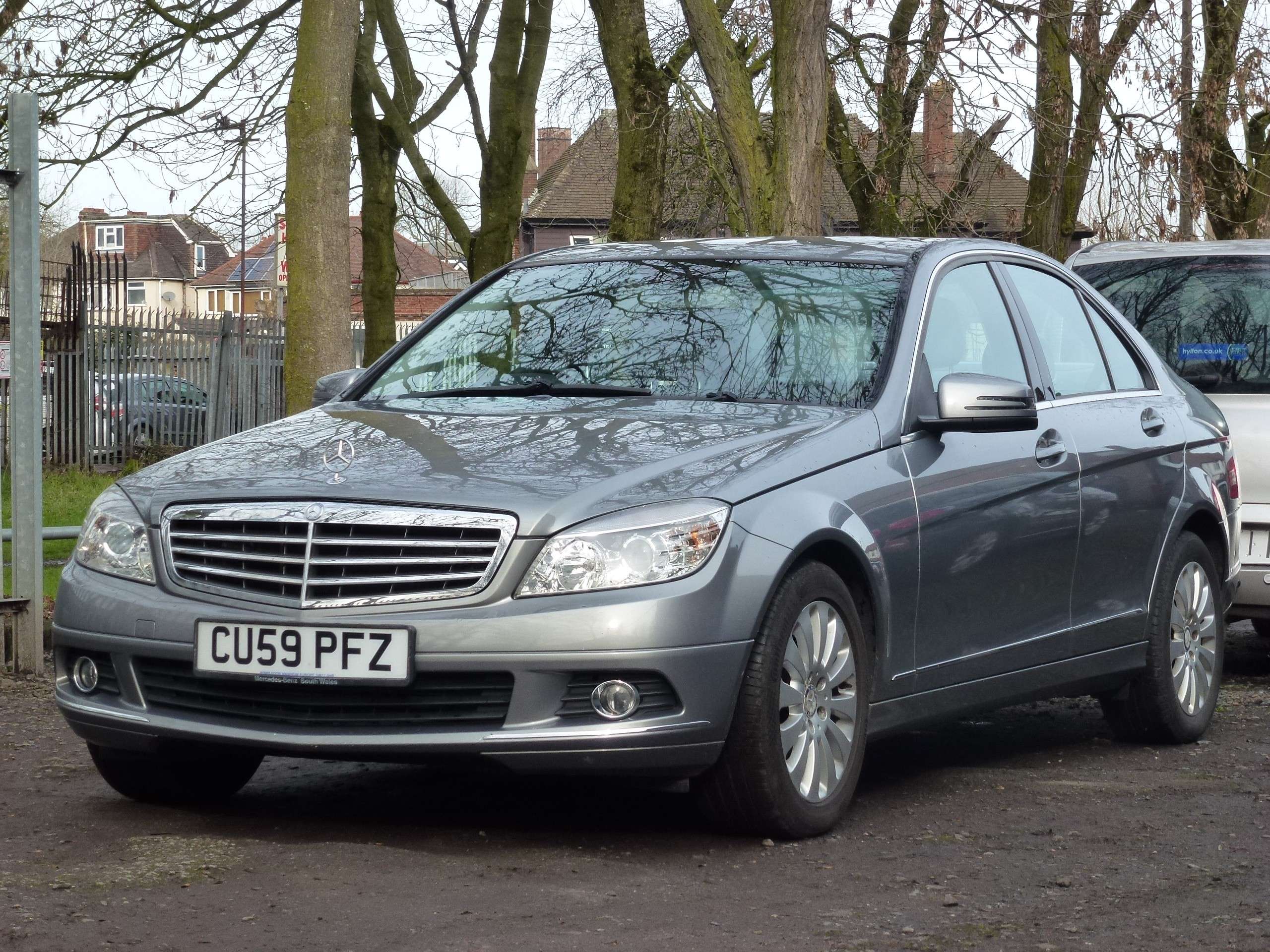 A 2009 MERCEDES-BENZ C CLASS 2.1 C200 CDI Elegance Saloon 4dr Diesel Auto Euro 4 (136 ps) A 2009 MERCEDES-BENZ C CLASS 2.1 C200 CDI Elegance Saloon 4dr Diesel Auto Euro 4 (136 ps)