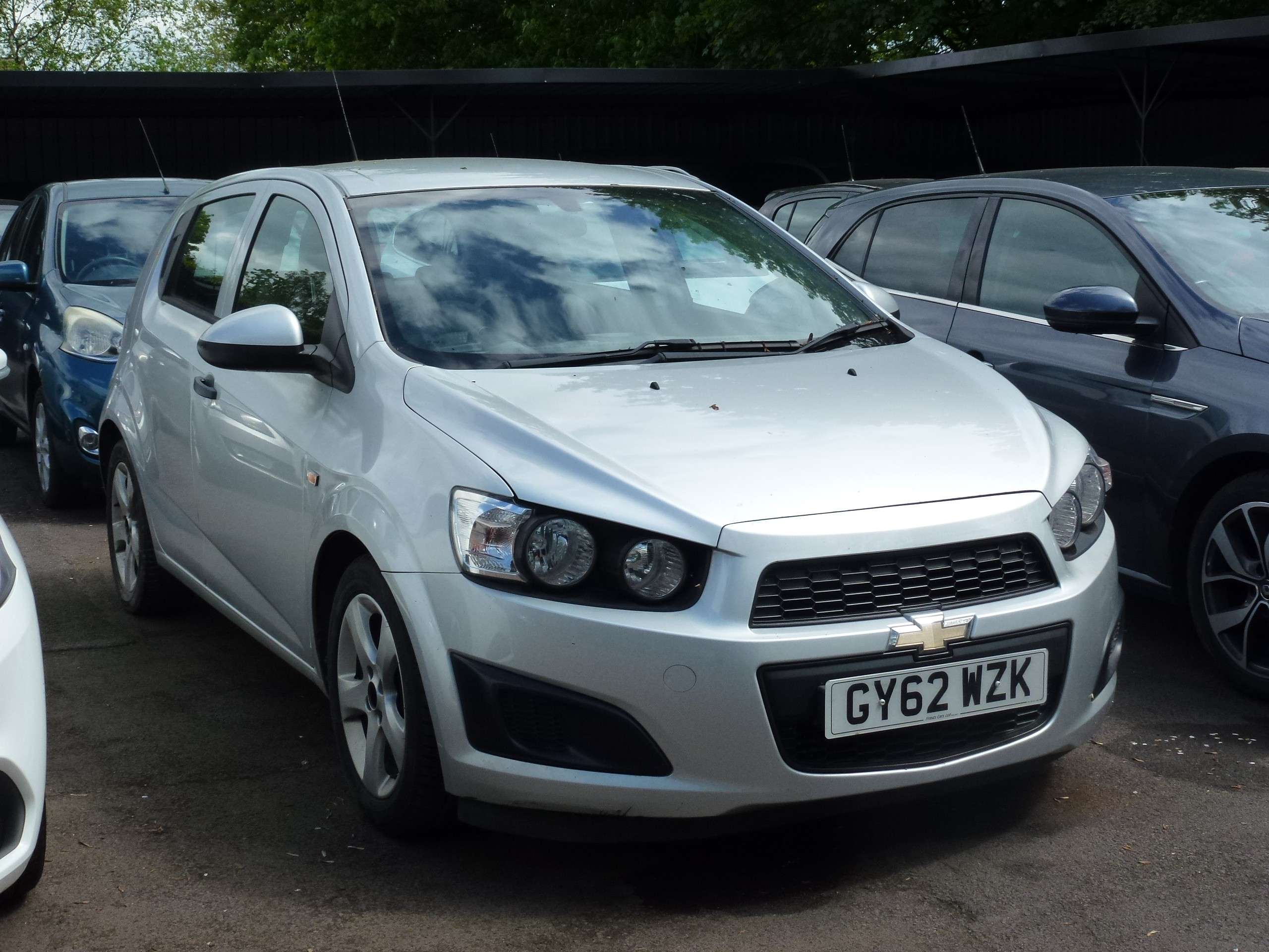 A 2013 CHEVROLET AVEO 1.2 LS Hatchback 5dr Petrol Manual Euro 5 (s/s) (86 ps) A 2013 CHEVROLET AVEO 1.2 LS Hatchback 5dr Petrol Manual Euro 5 (s/s) (86 ps)