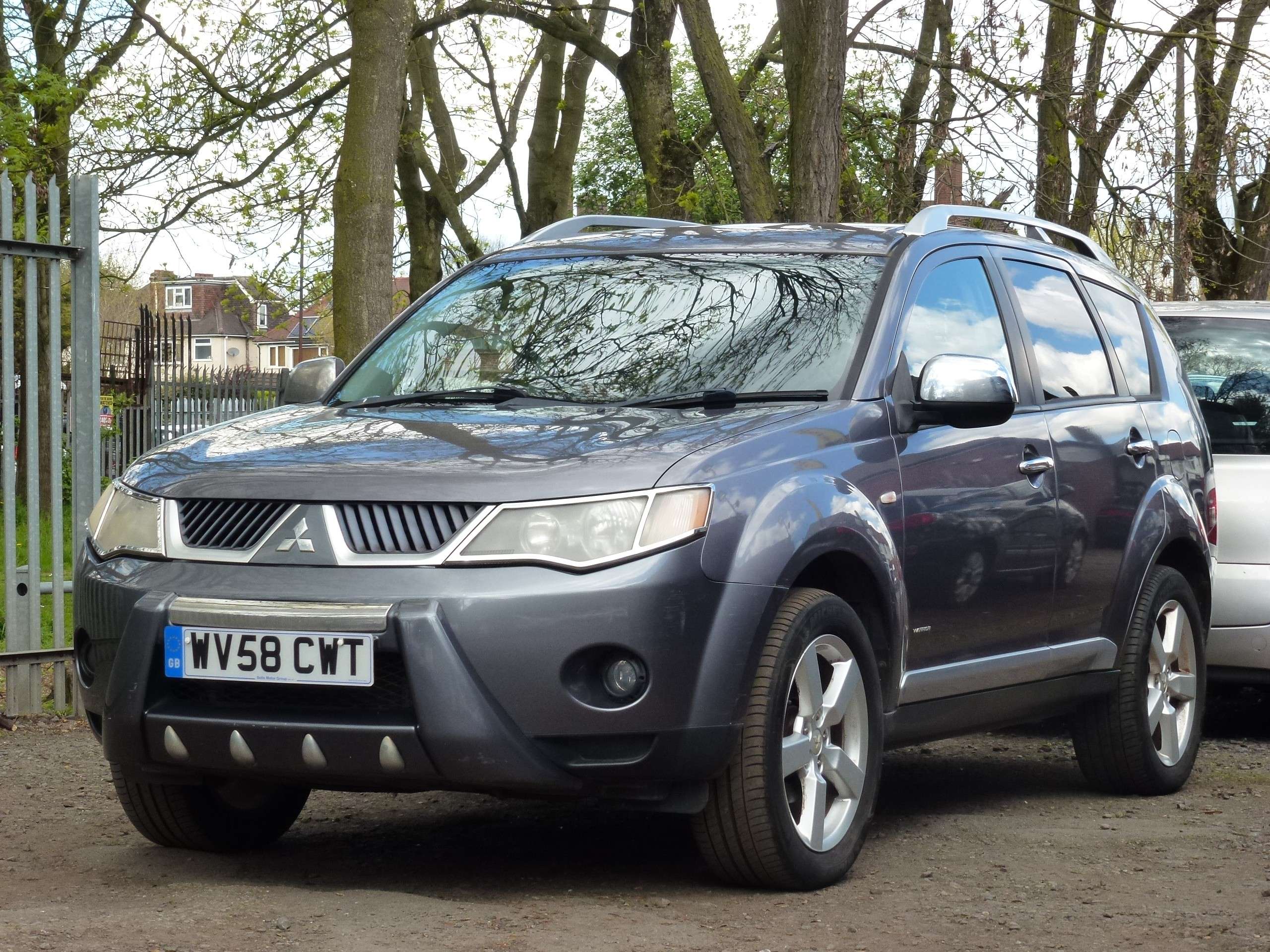 A 2008 MITSUBISHI OUTLANDER 2.0 DI-DC Warrior SUV 5dr Diesel Manual 4WD Euro 4 (138 ps) A 2008 MITSUBISHI OUTLANDER 2.0 DI-DC Warrior SUV 5dr Diesel Manual 4WD Euro 4 (138 ps)
