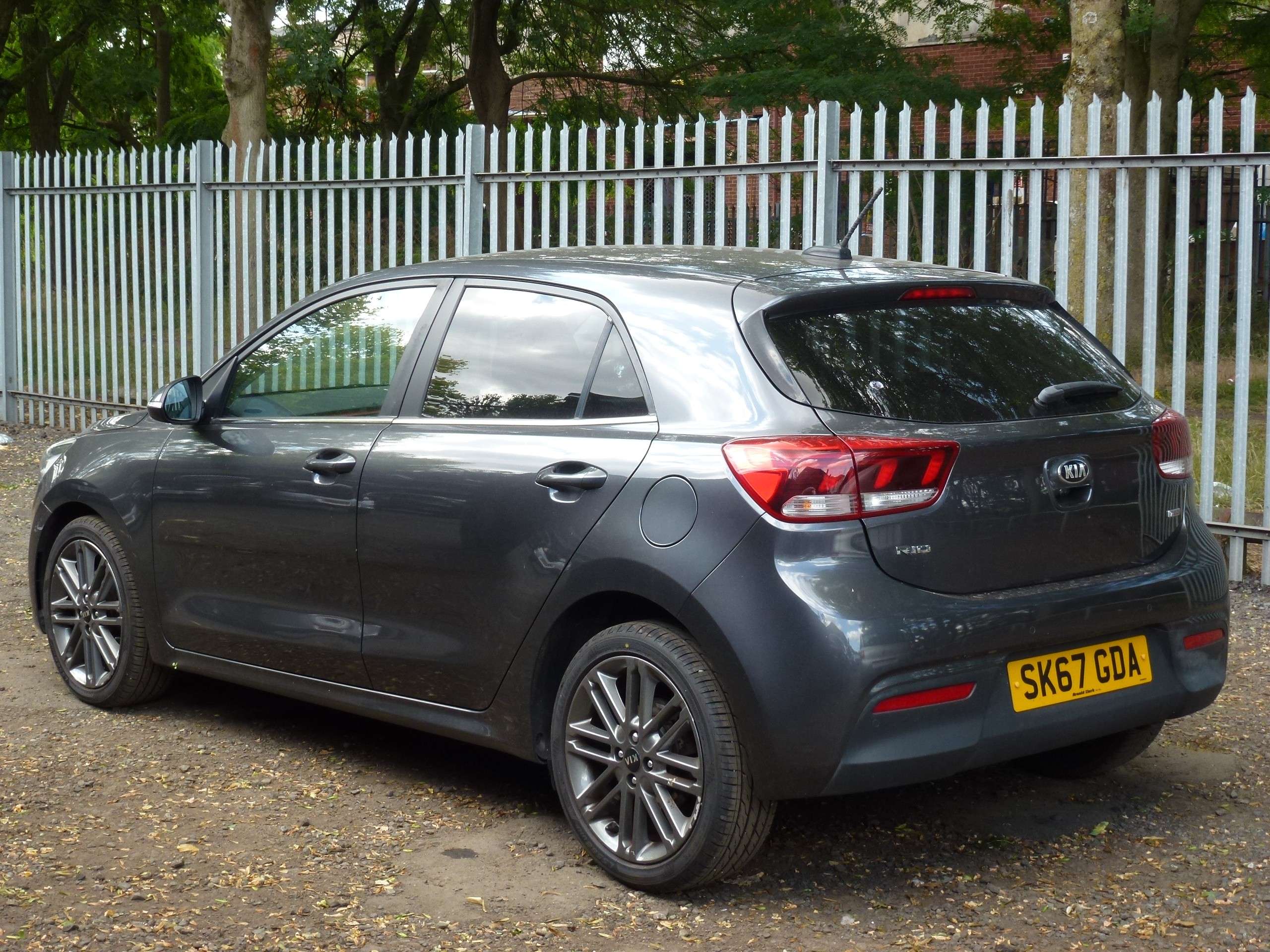 A 2017 KIA RIO 1.0 T GDi 118 First Edition 5dr A 2017 KIA RIO 1.0 T GDi 118 First Edition 5dr