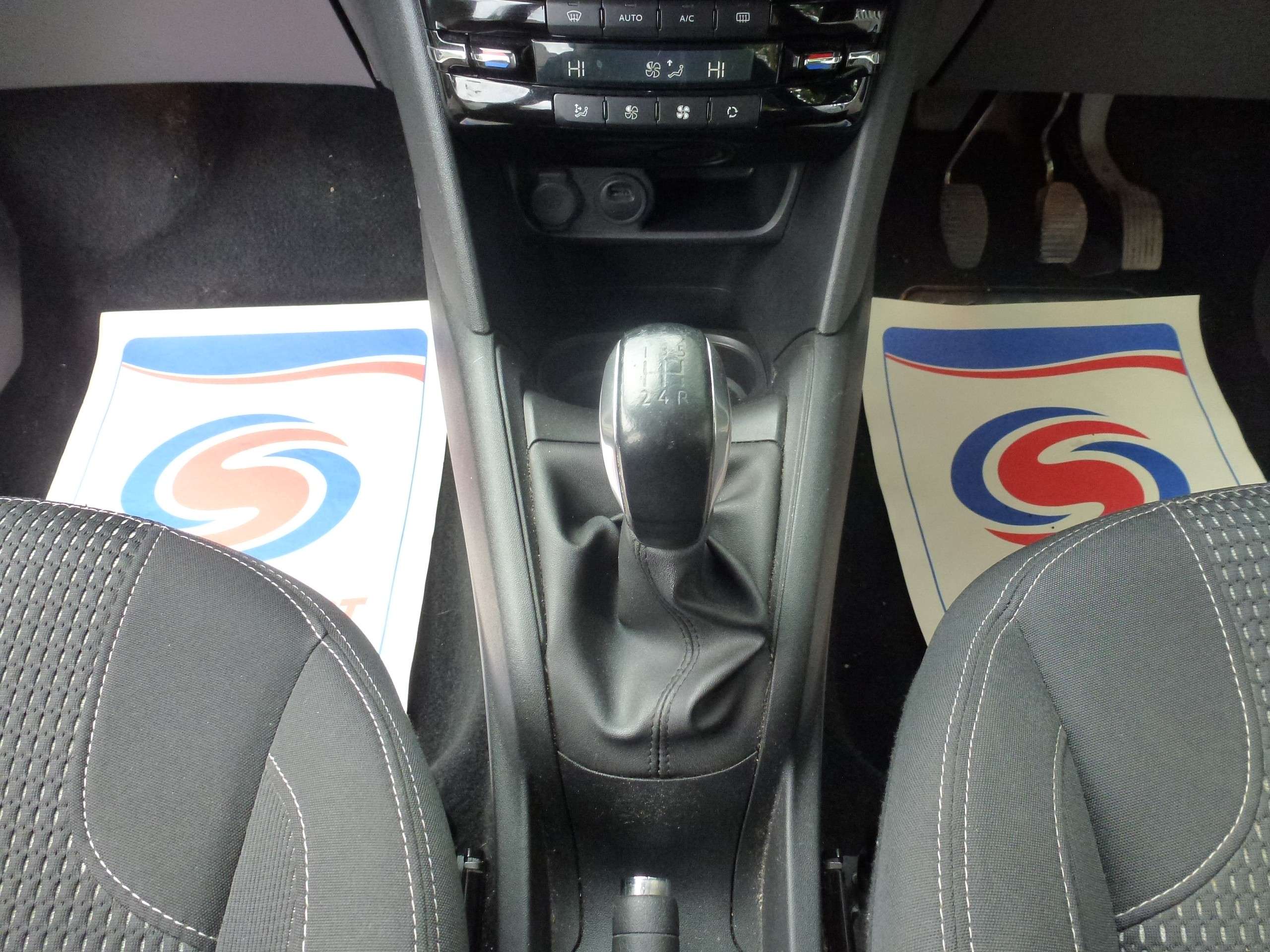 2019 PEUGEOT 208 2019 PEUGEOT 208