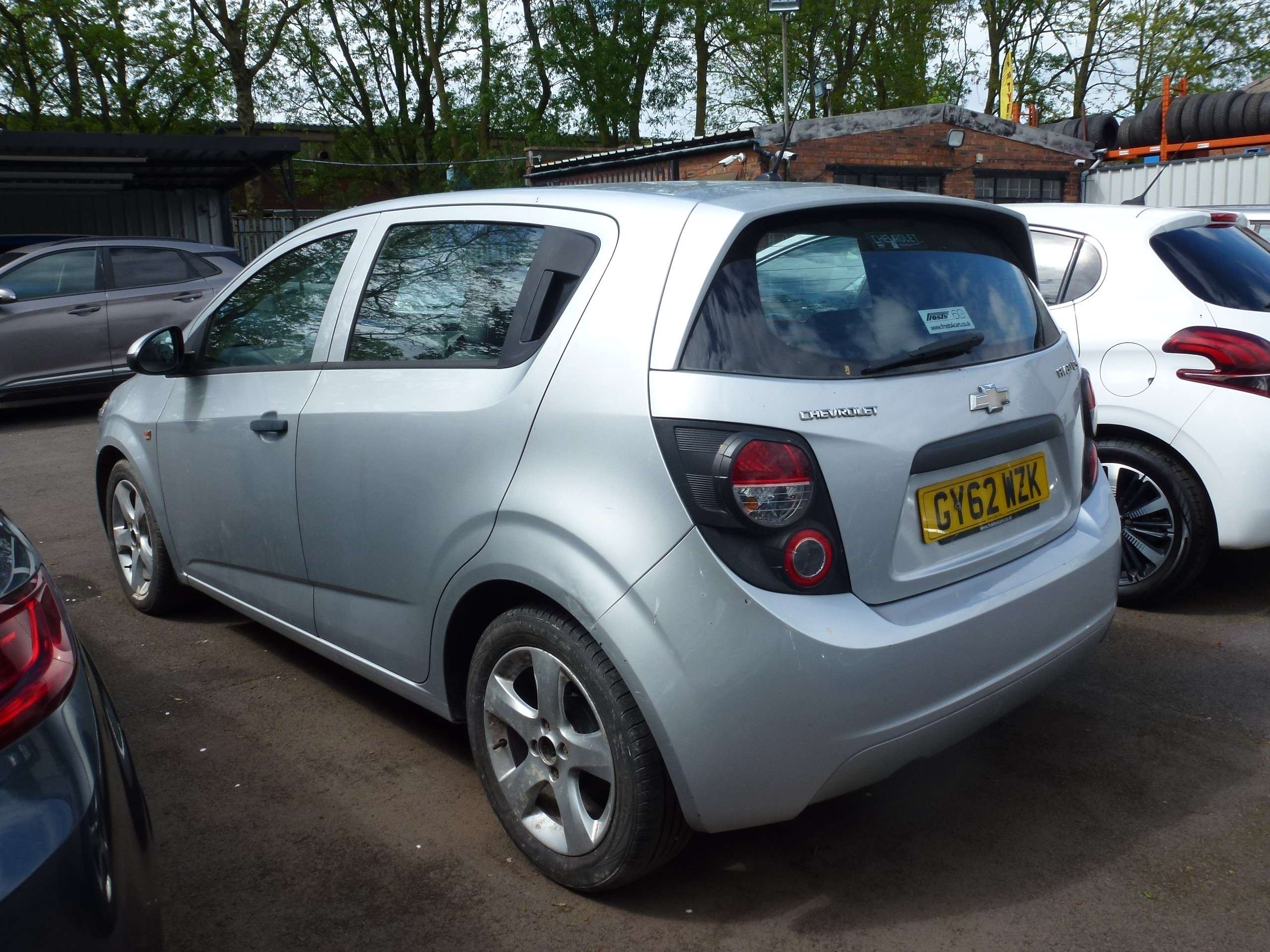 A 2013 CHEVROLET AVEO 1.2 LS Hatchback 5dr Petrol Manual Euro 5 (s/s) (86 ps) A 2013 CHEVROLET AVEO 1.2 LS Hatchback 5dr Petrol Manual Euro 5 (s/s) (86 ps)