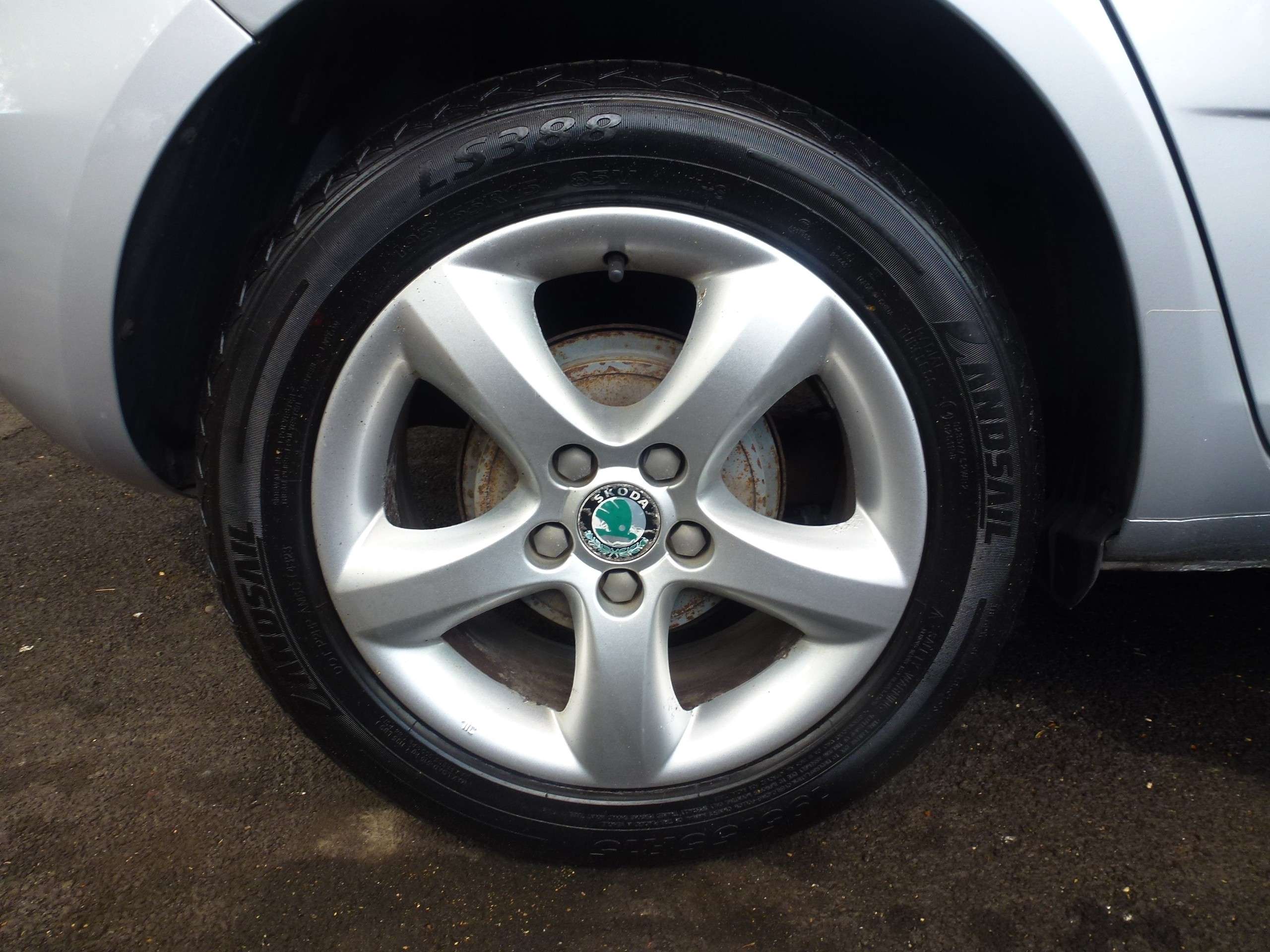 2012 SKODA FABIA 2012 SKODA FABIA