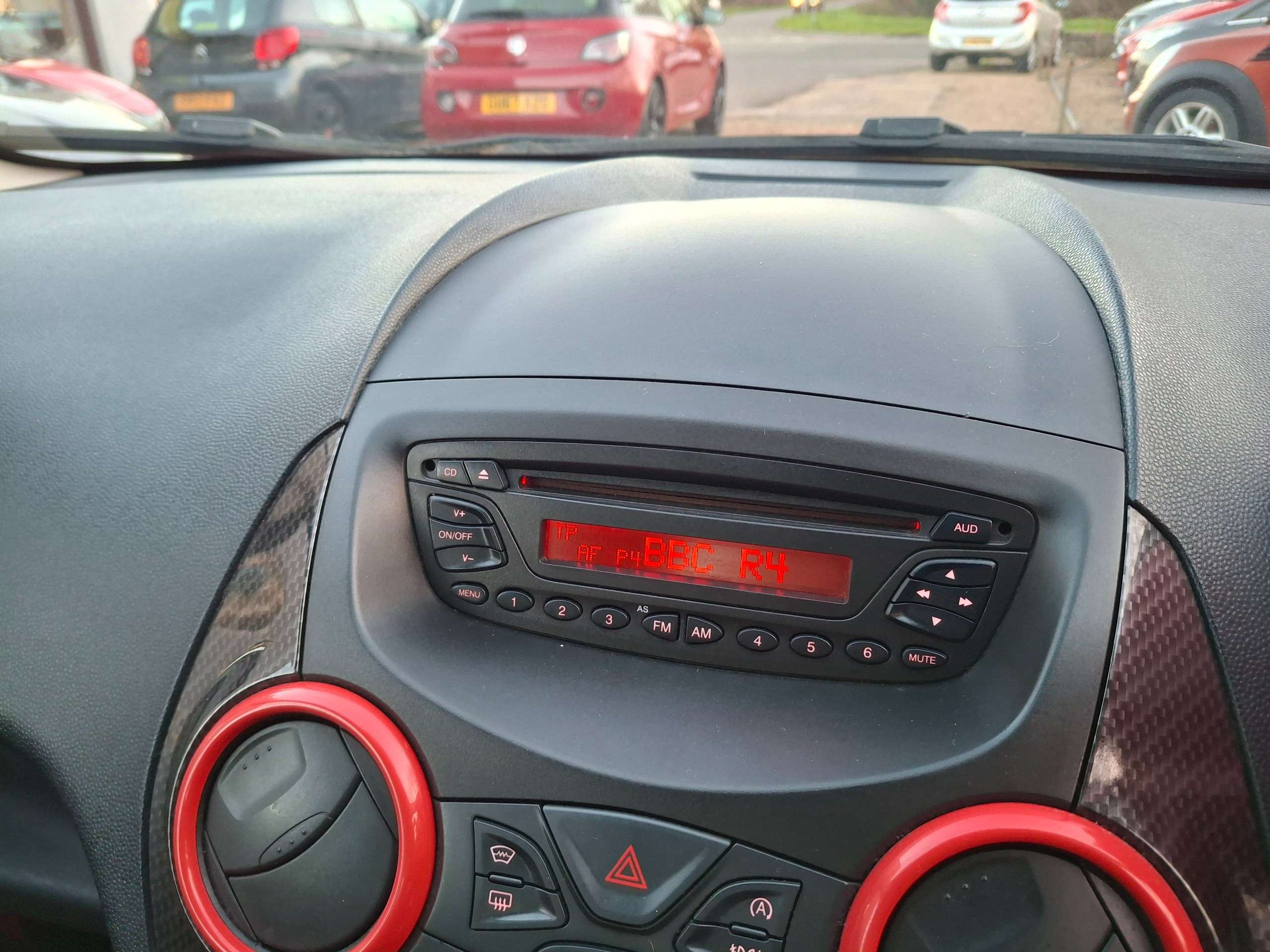 2012 FORD KA 2012 FORD KA