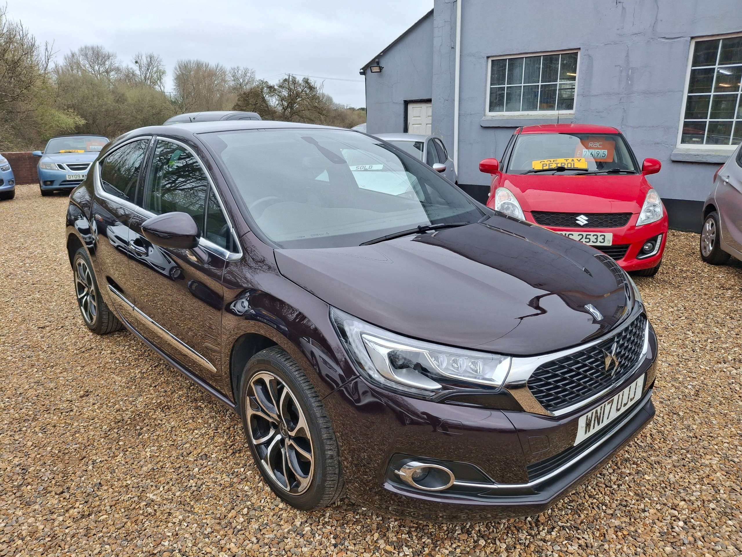 A 2017 DS DS 4 2.0 BlueHDi Prestige Hatchback 5dr Diesel Manual Euro 6 (s/s) (150 ps) A 2017 DS DS 4 2.0 BlueHDi Prestige Hatchback 5dr Diesel Manual Euro 6 (s/s) (150 ps)