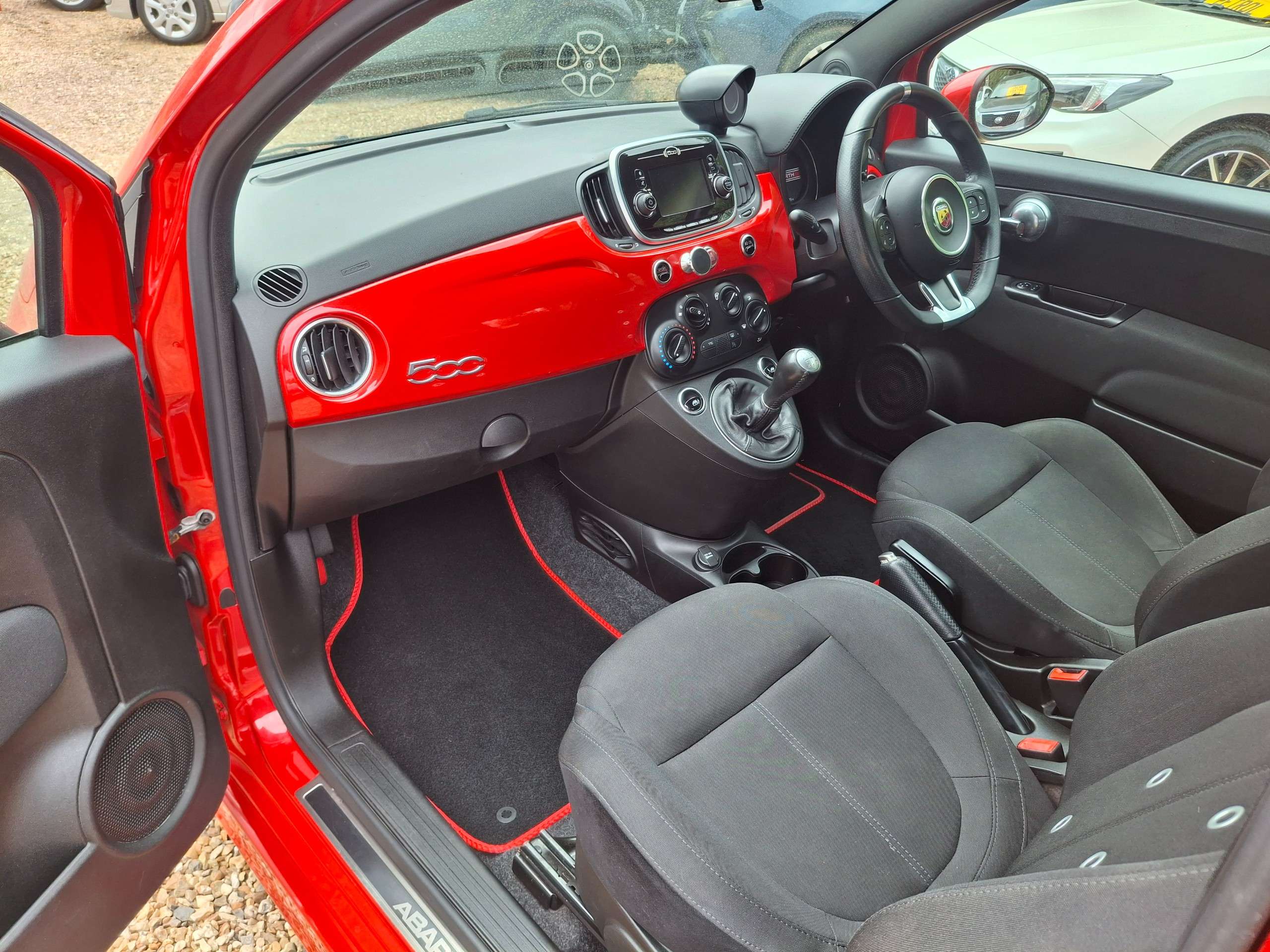 2018 ABARTH 595 2018 ABARTH 595