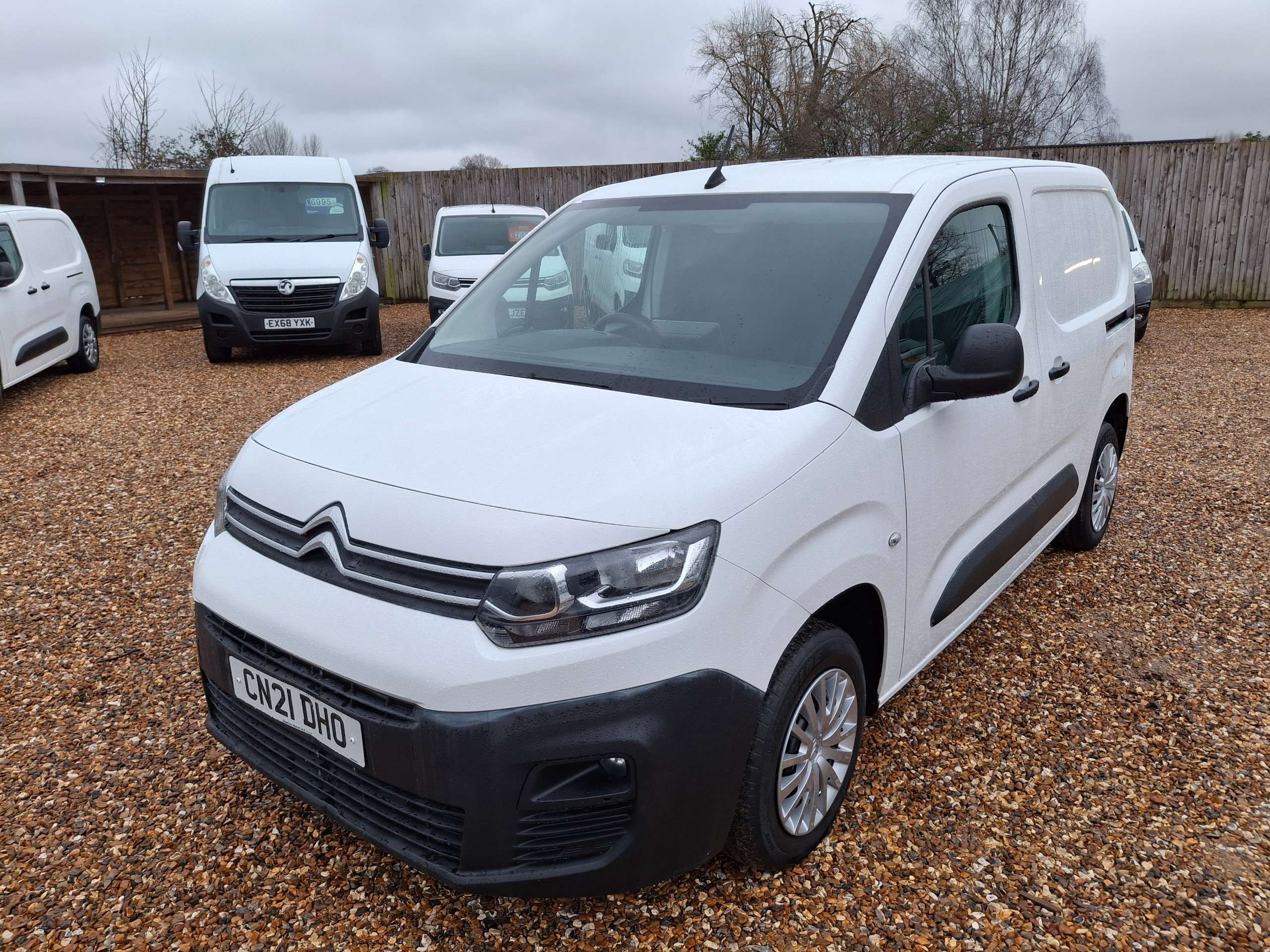 A 2021 CITROEN BERLINGO 1.5 BlueHDi 650 Enterprise M Panel Van 5dr Diesel Manual SWB Euro 6 (s/s) (75 ps) A 2021 CITROEN BERLINGO 1.5 BlueHDi 650 Enterprise M Panel Van 5dr Diesel Manual SWB Euro 6 (s/s) (75 ps)