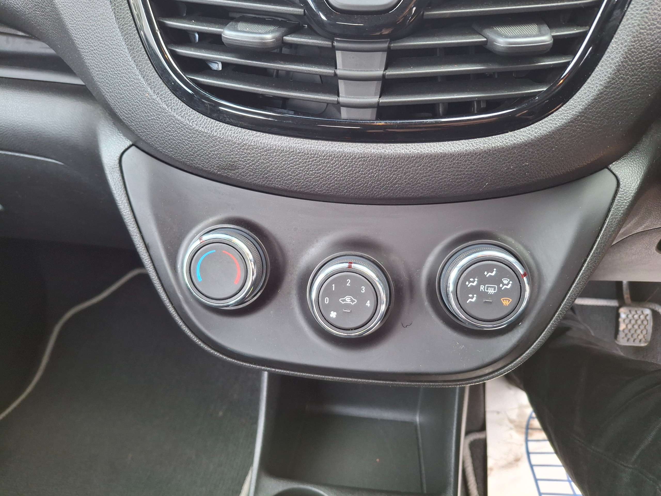 2015 VAUXHALL VIVA 2015 VAUXHALL VIVA