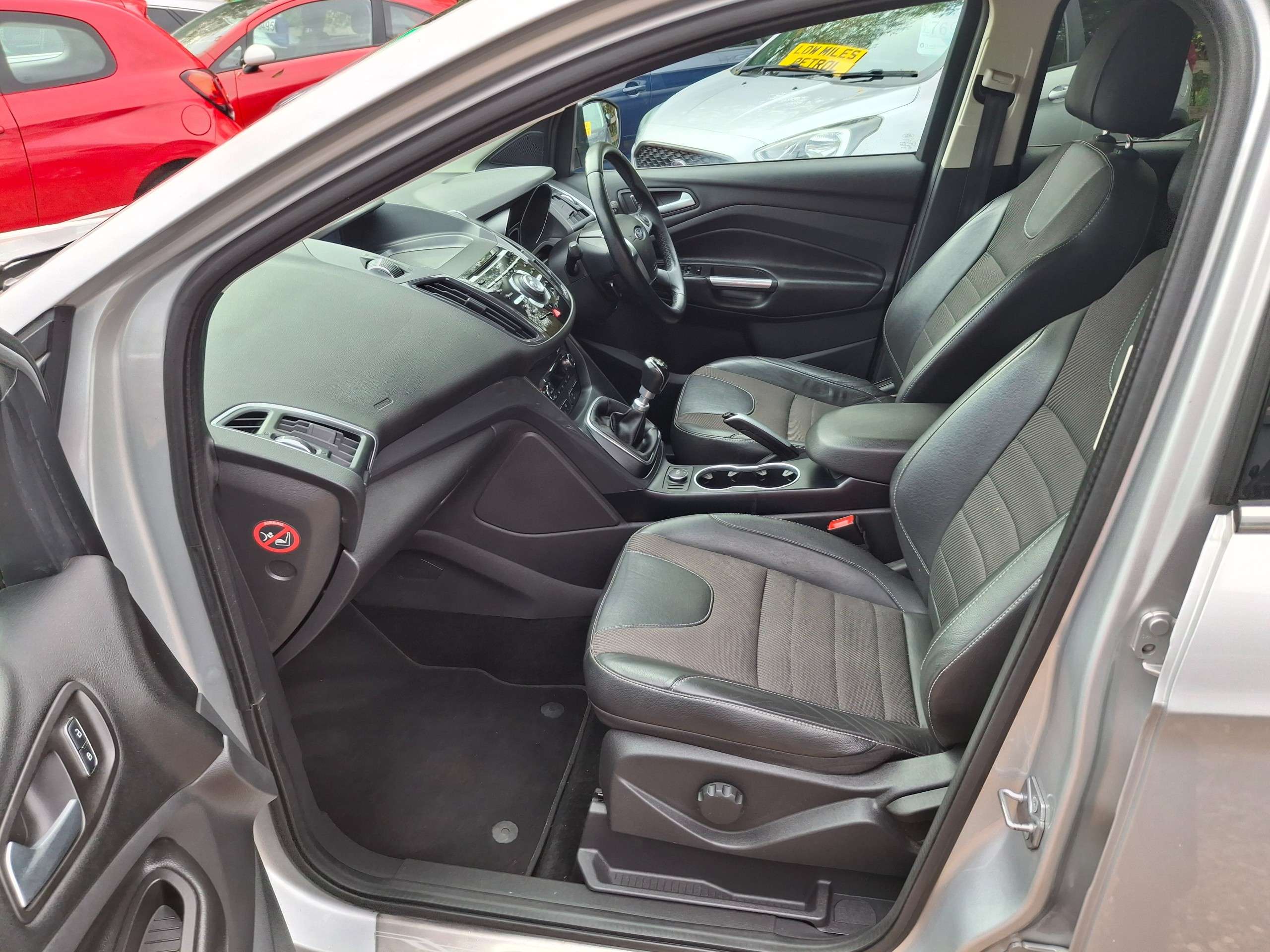 2015 FORD KUGA 2015 FORD KUGA