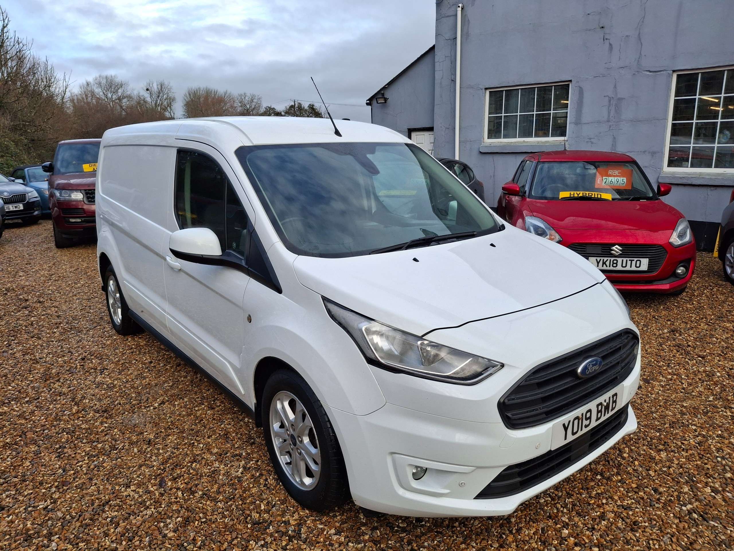 A 2019 FORD TRANSIT CONNECT 1.5 240 EcoBlue Limited Panel Van 5dr Diesel Manual L2 Euro 6 (s/s) (120 ps) A 2019 FORD TRANSIT CONNECT 1.5 240 EcoBlue Limited Panel Van 5dr Diesel Manual L2 Euro 6 (s/s) (120 ps)