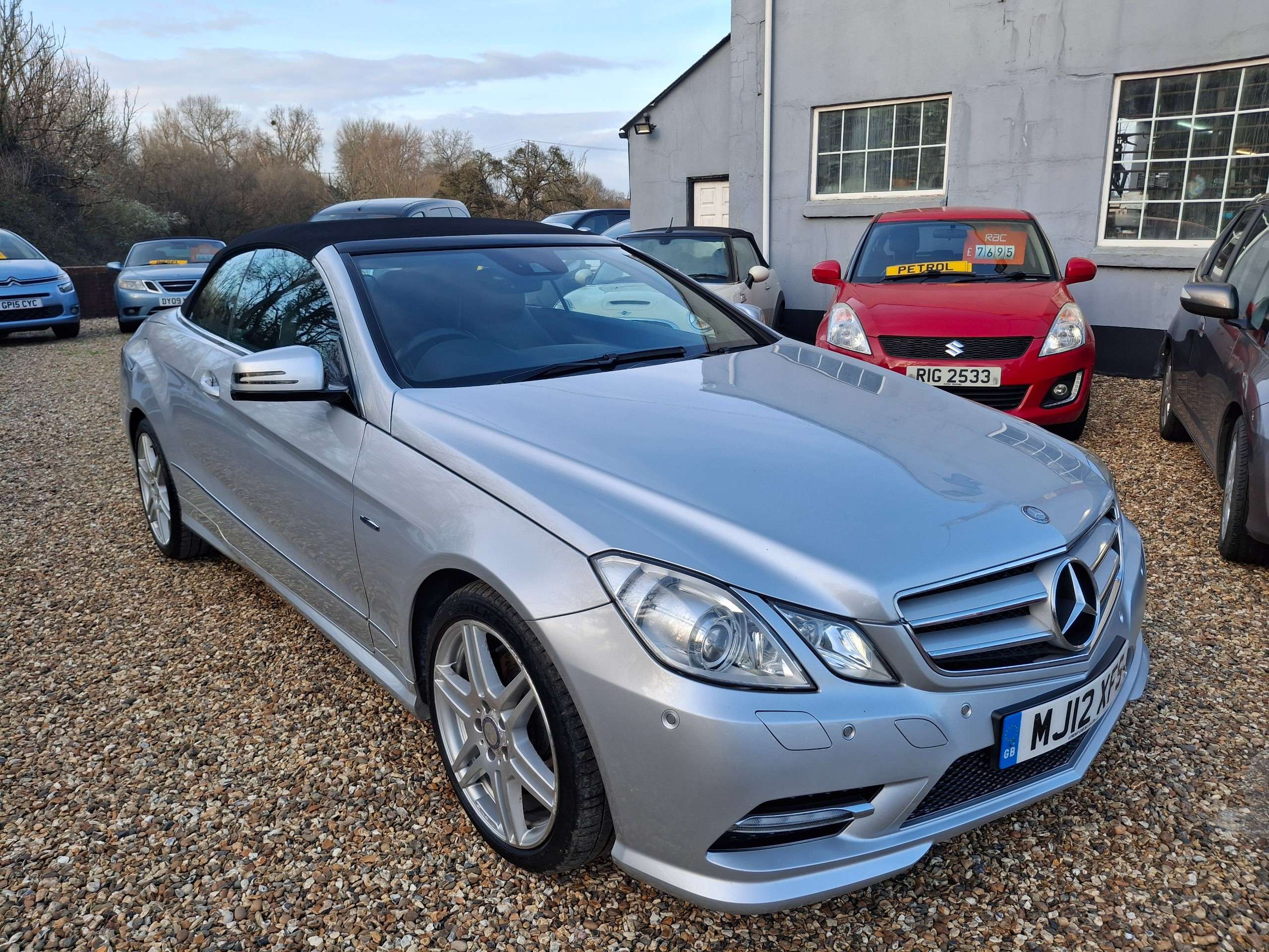 A 2012 MERCEDES-BENZ E CLASS 2.1 E220 CDI BlueEfficiency Sport Cabriolet 2dr Diesel G-Tronic+ Euro 5 (s/s) (170 ps) A 2012 MERCEDES-BENZ E CLASS 2.1 E220 CDI BlueEfficiency Sport Cabriolet 2dr Diesel G-Tronic+ Euro 5 (s/s) (170 ps)
