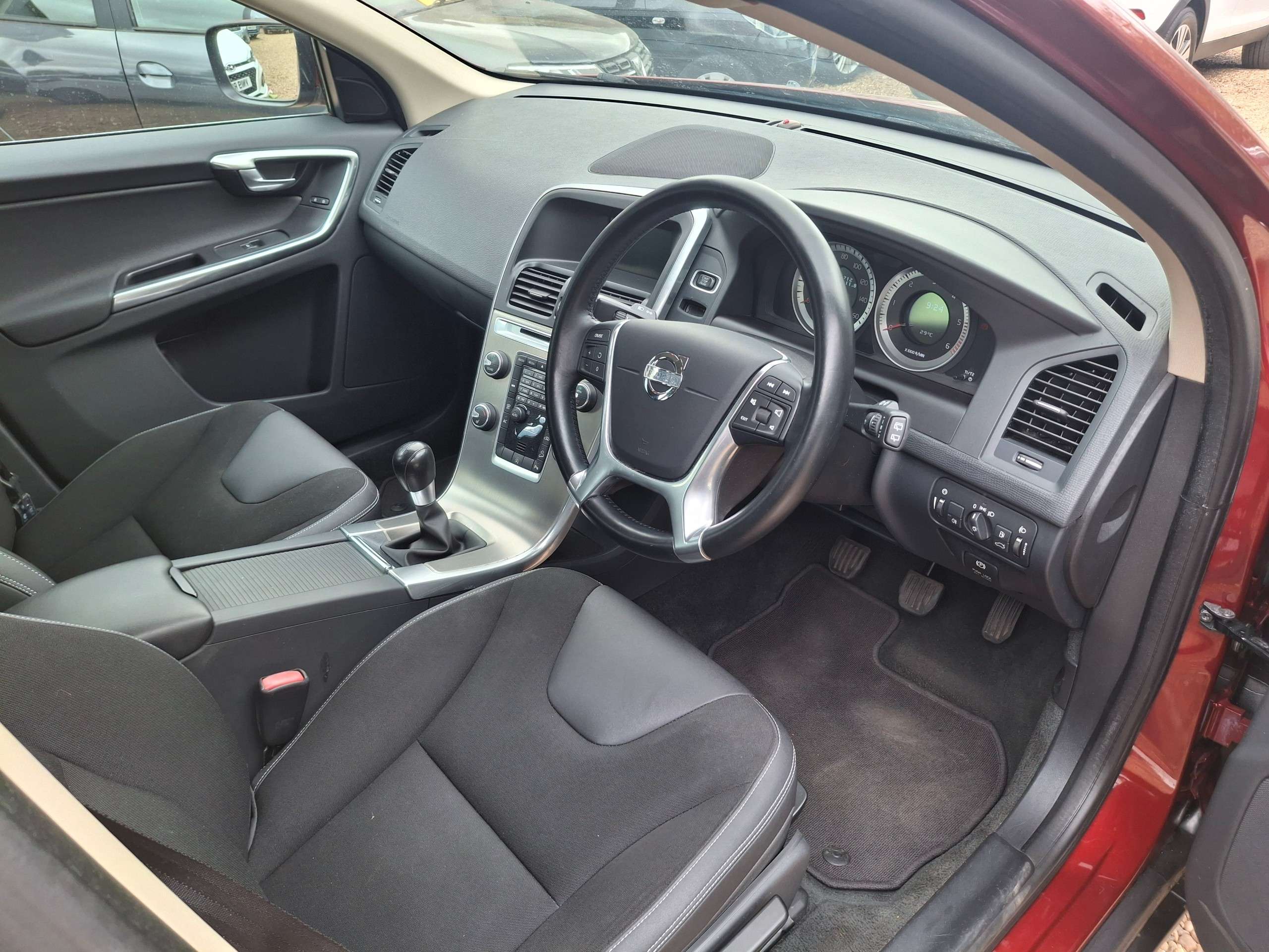 2013 VOLVO XC60 2013 VOLVO XC60