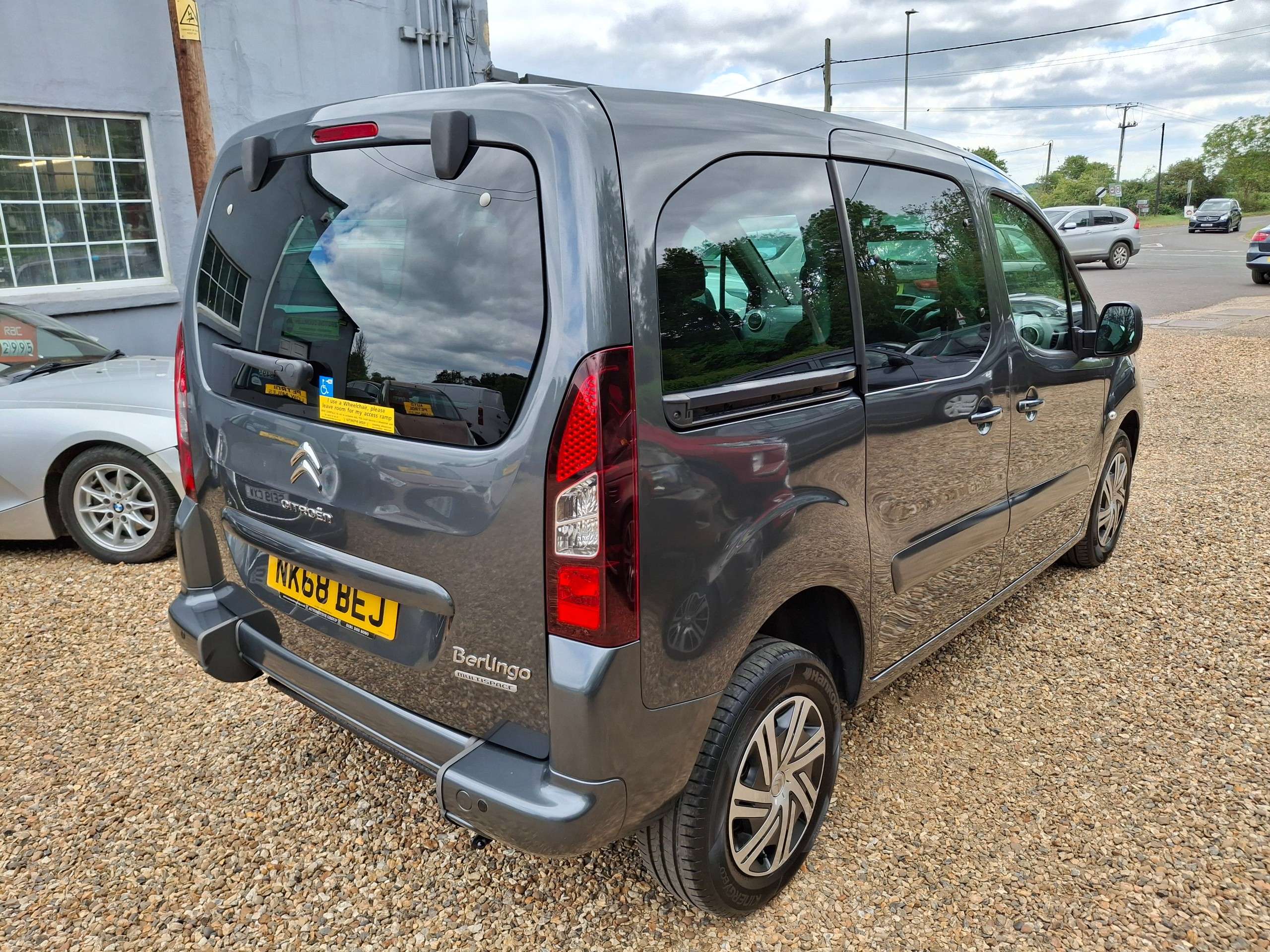 A 2018 CITROEN BERLINGO 1.6 BlueHDi Feel Multispace MPV 5dr Diesel Manual Euro 6 (100 ps) A 2018 CITROEN BERLINGO 1.6 BlueHDi Feel Multispace MPV 5dr Diesel Manual Euro 6 (100 ps)